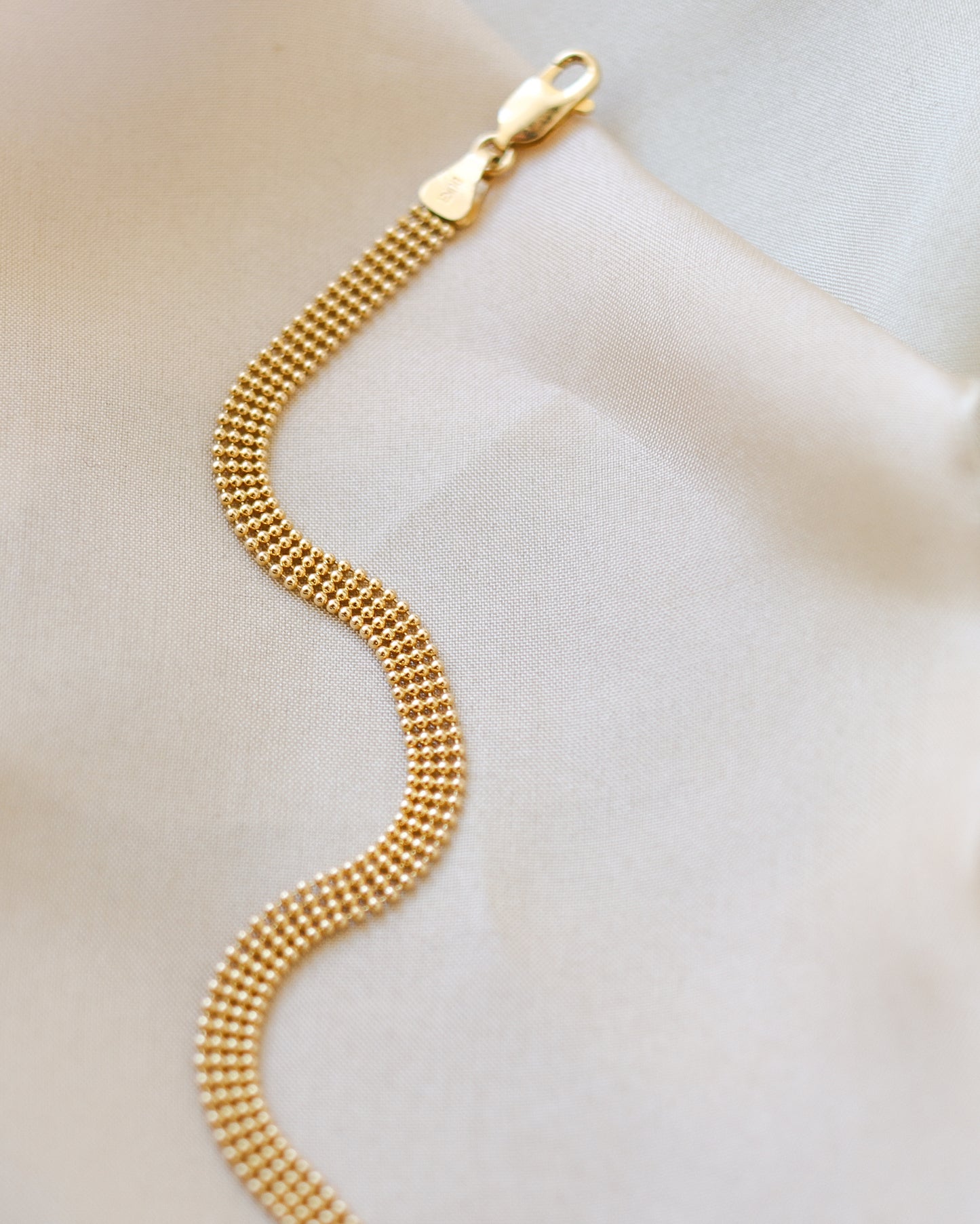 14ct yellow gold fancy link mesh bracelet