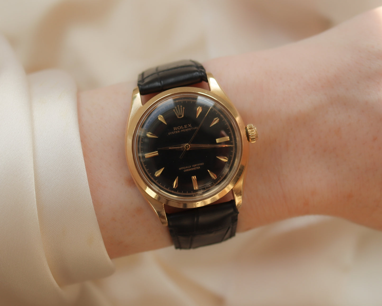 Collectors piece Rolex Oyster Perpetual in 14ct Yellow Gold with Black Gilt Dial - mid 1950's