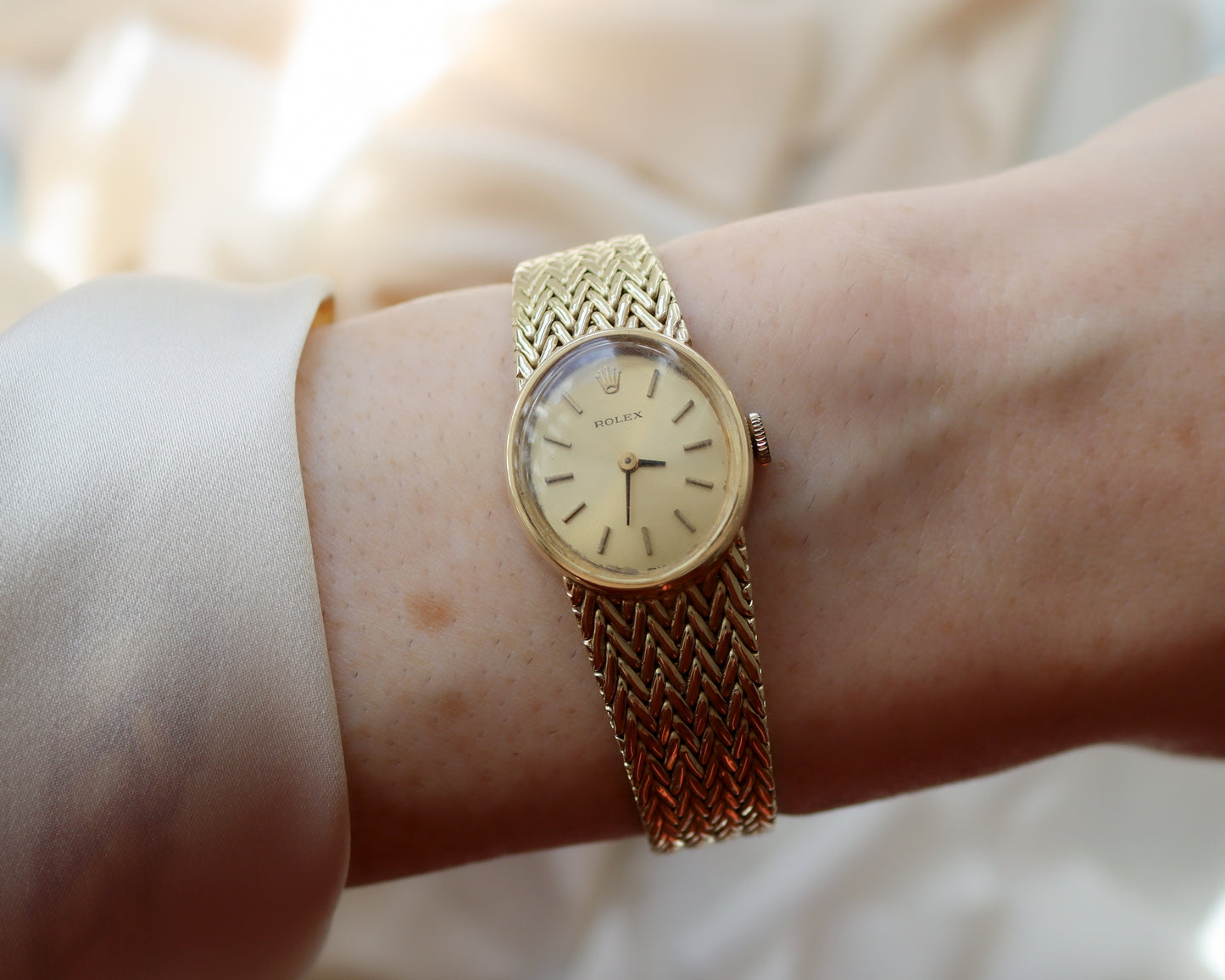 14ct gold vintage Rolex watch from 1977