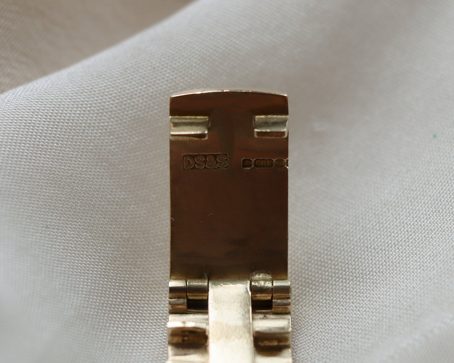 14ct gold vintage Rolex watch from 1977