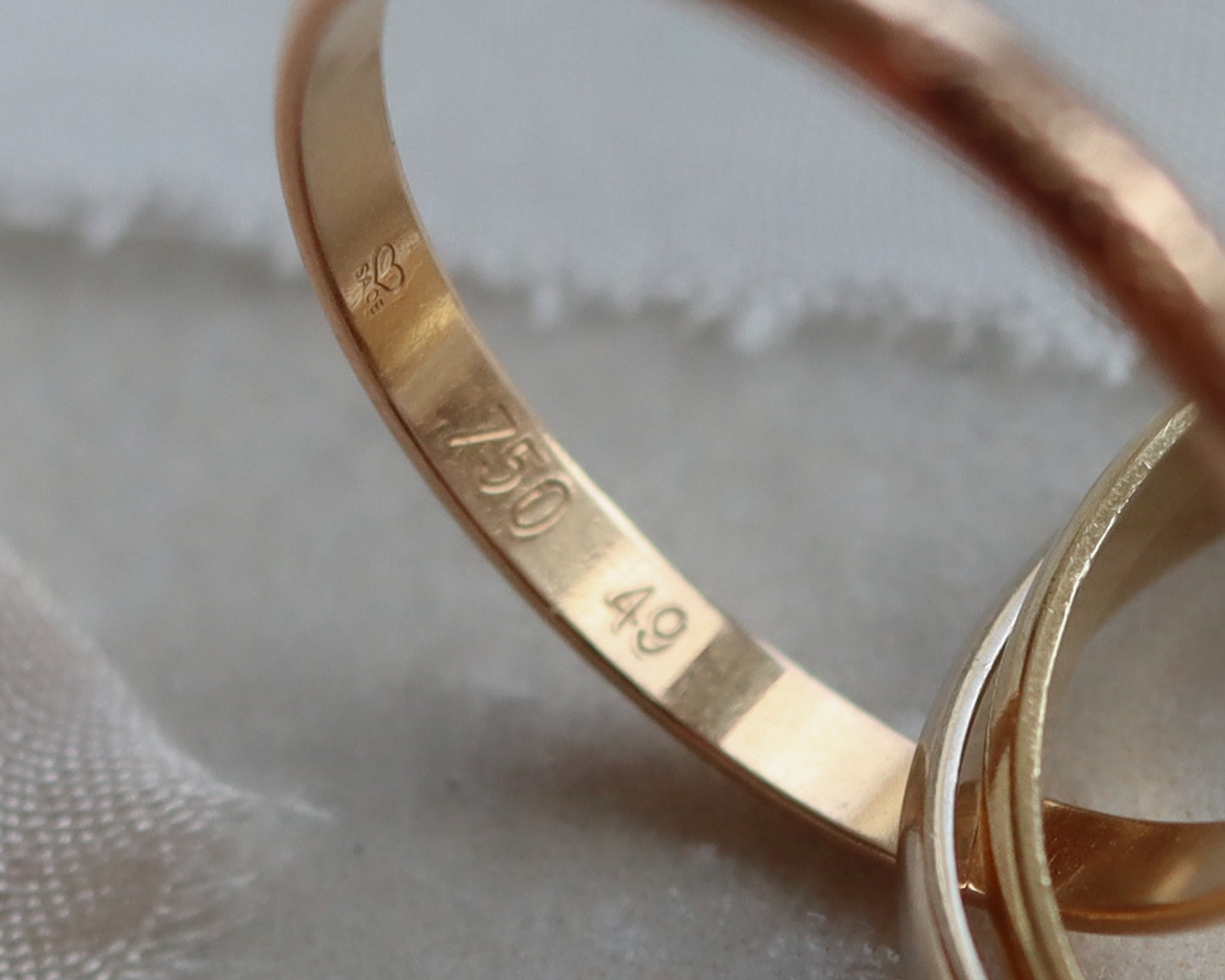 18ct gold vintage Cartier trinity ring size 49 circa 1997