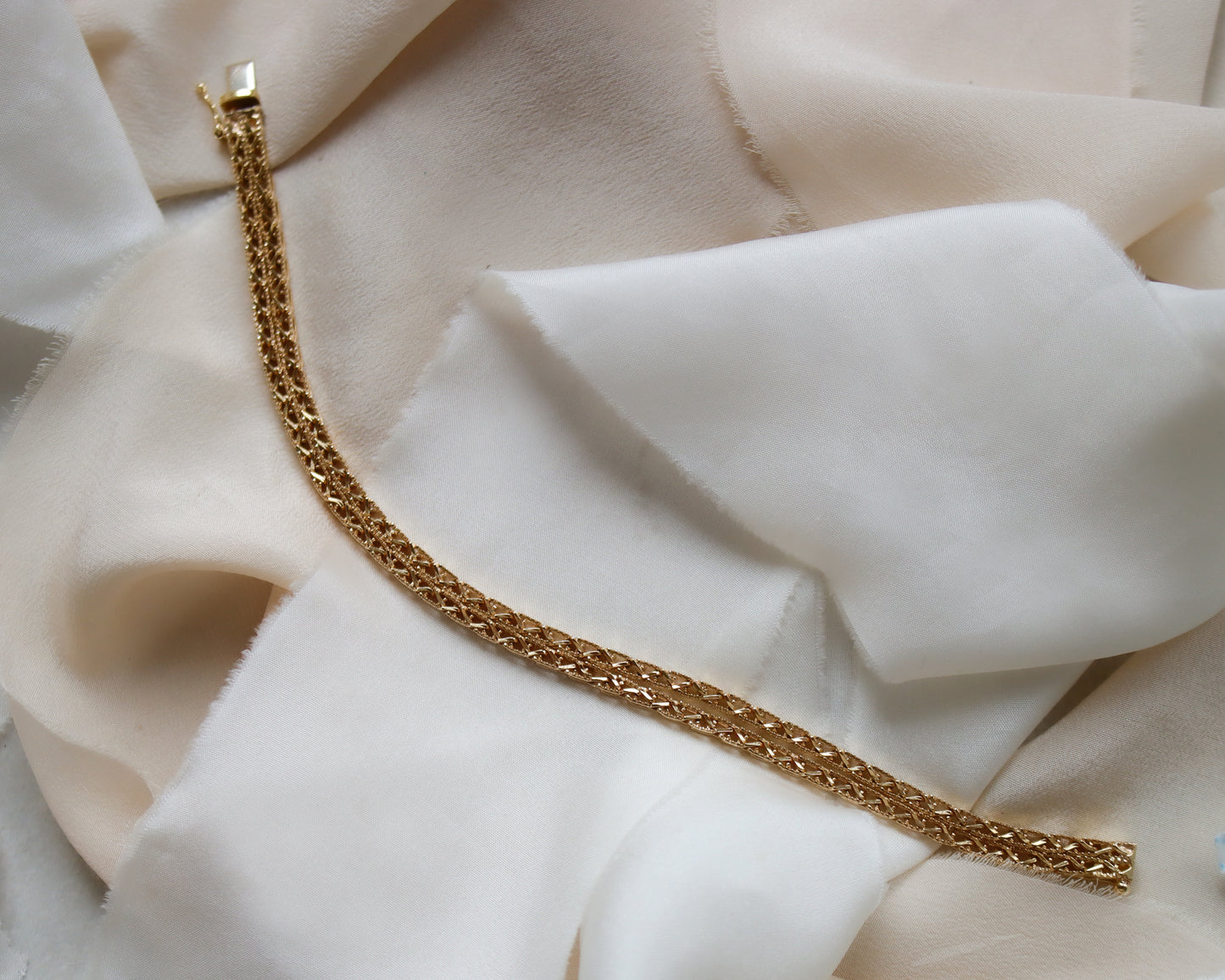 18ct gold double fancy link chain bracelet