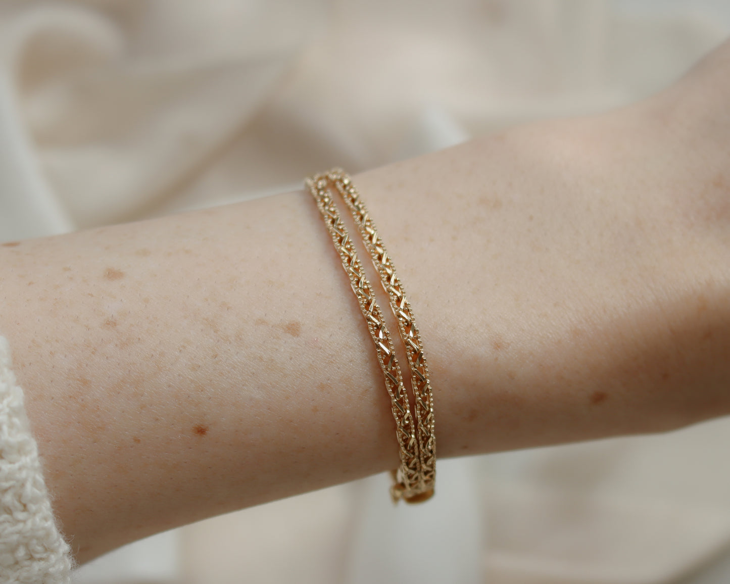 18ct gold double fancy link chain bracelet