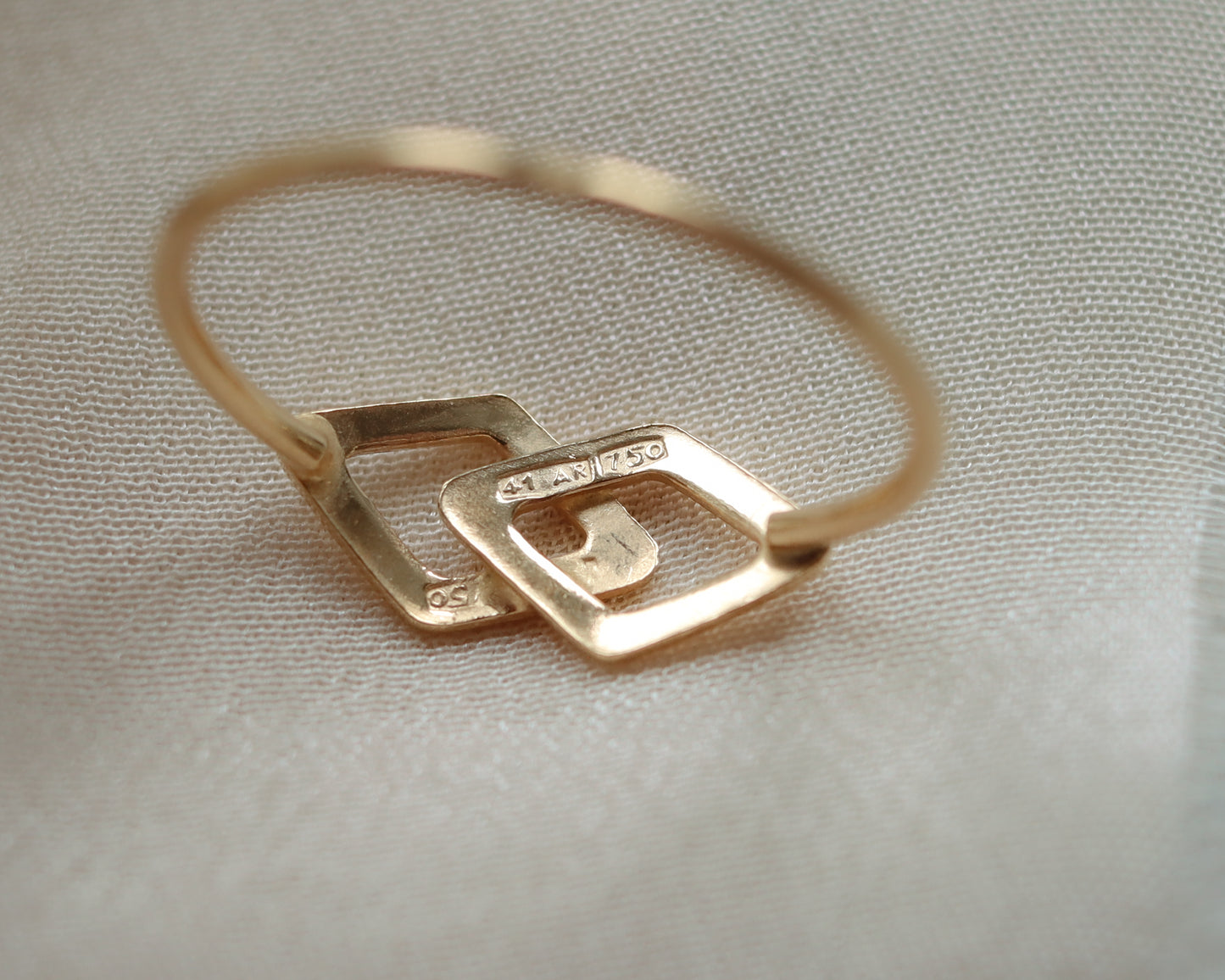 Geometric Chic Vintage 18ct Gold Double Triangle Ring UK L