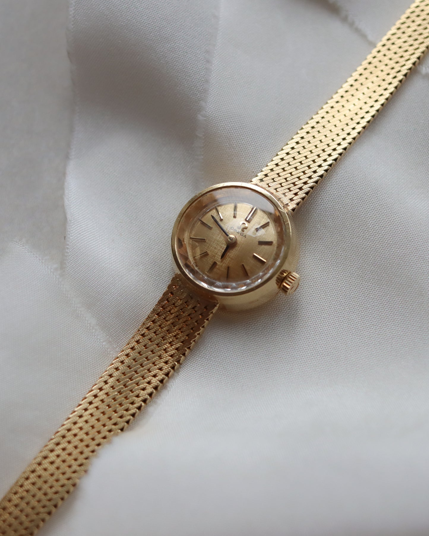 Stunning 1970's 18ct gold Omega watch with flat link bracelet