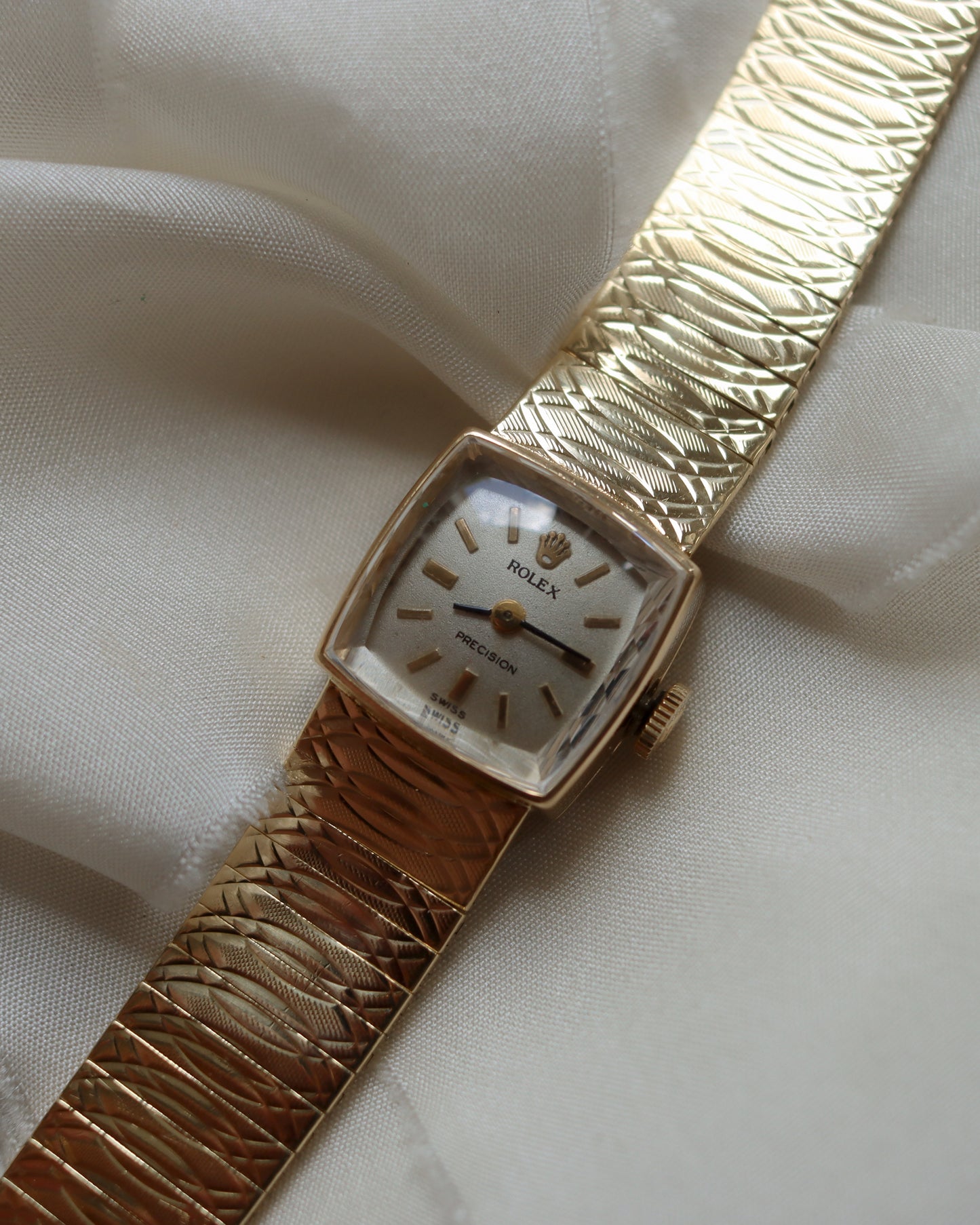 Pristine 18ct gold vintage Rolex precision watch from 1969