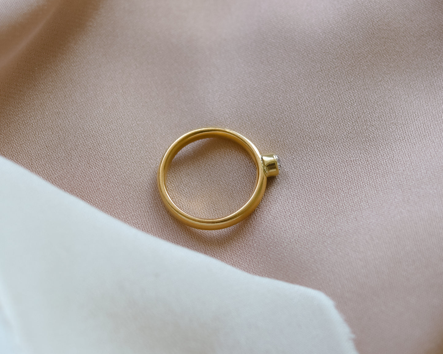Vintage 22ct Gold Old Cut Diamond Ring - UK L 1/2