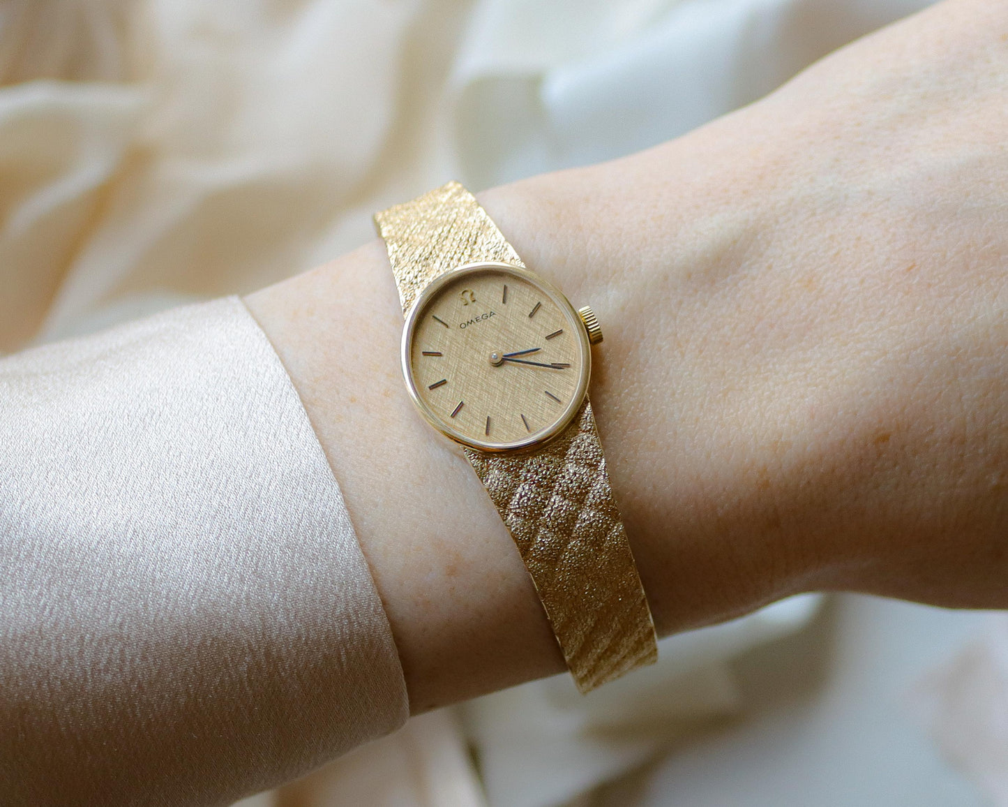 1970's Omega 9ct gold ladies wristwatch