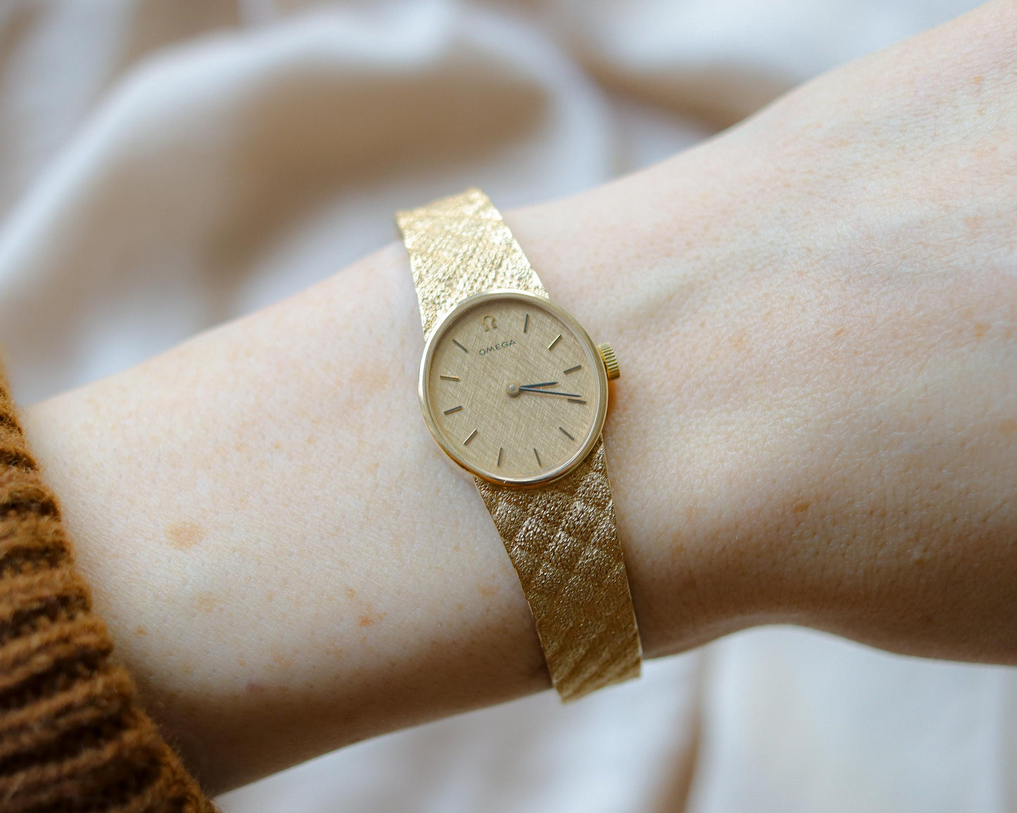 1970's Omega 9ct gold ladies wristwatch