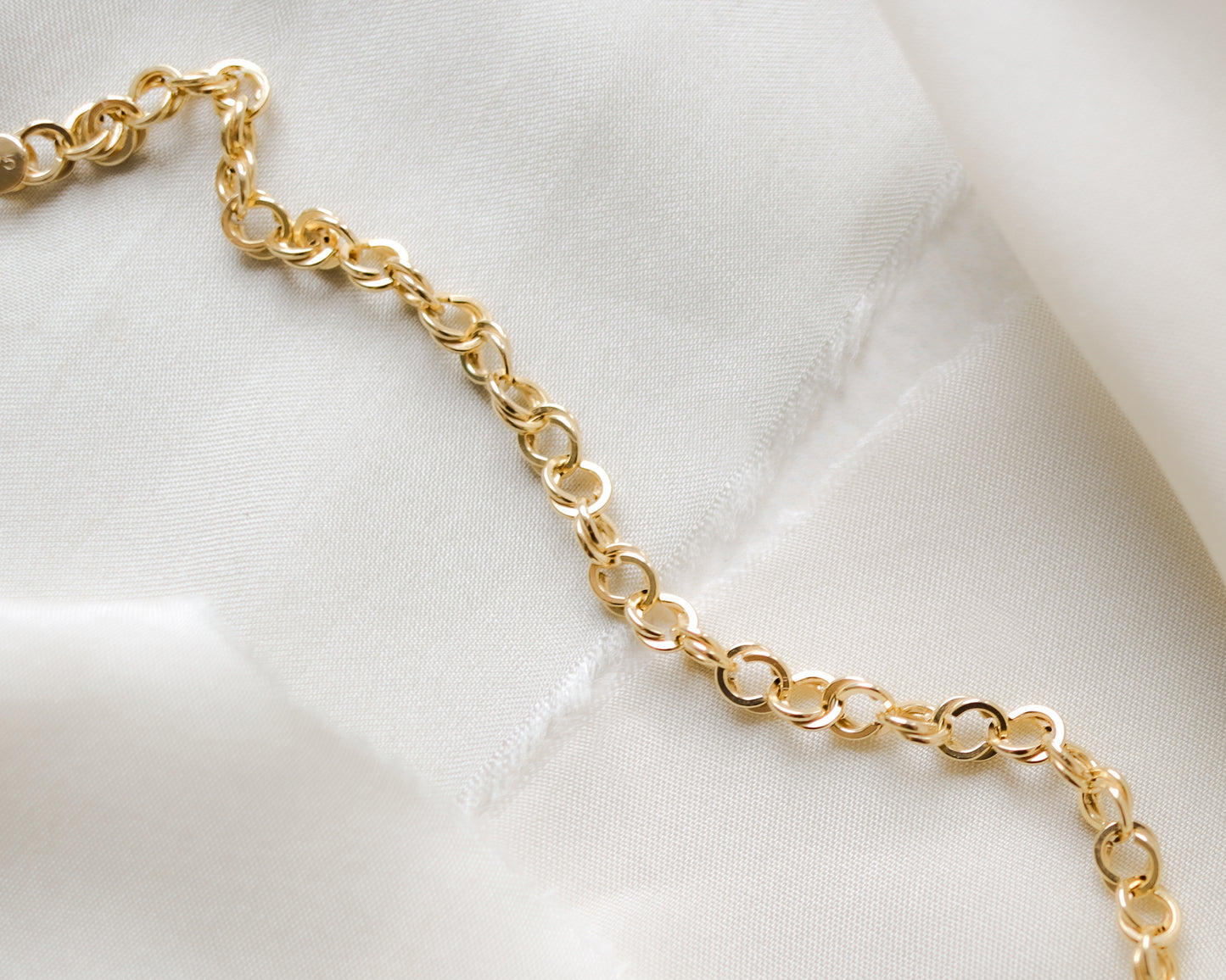 9ct yellow gold Bismarck necklace chain