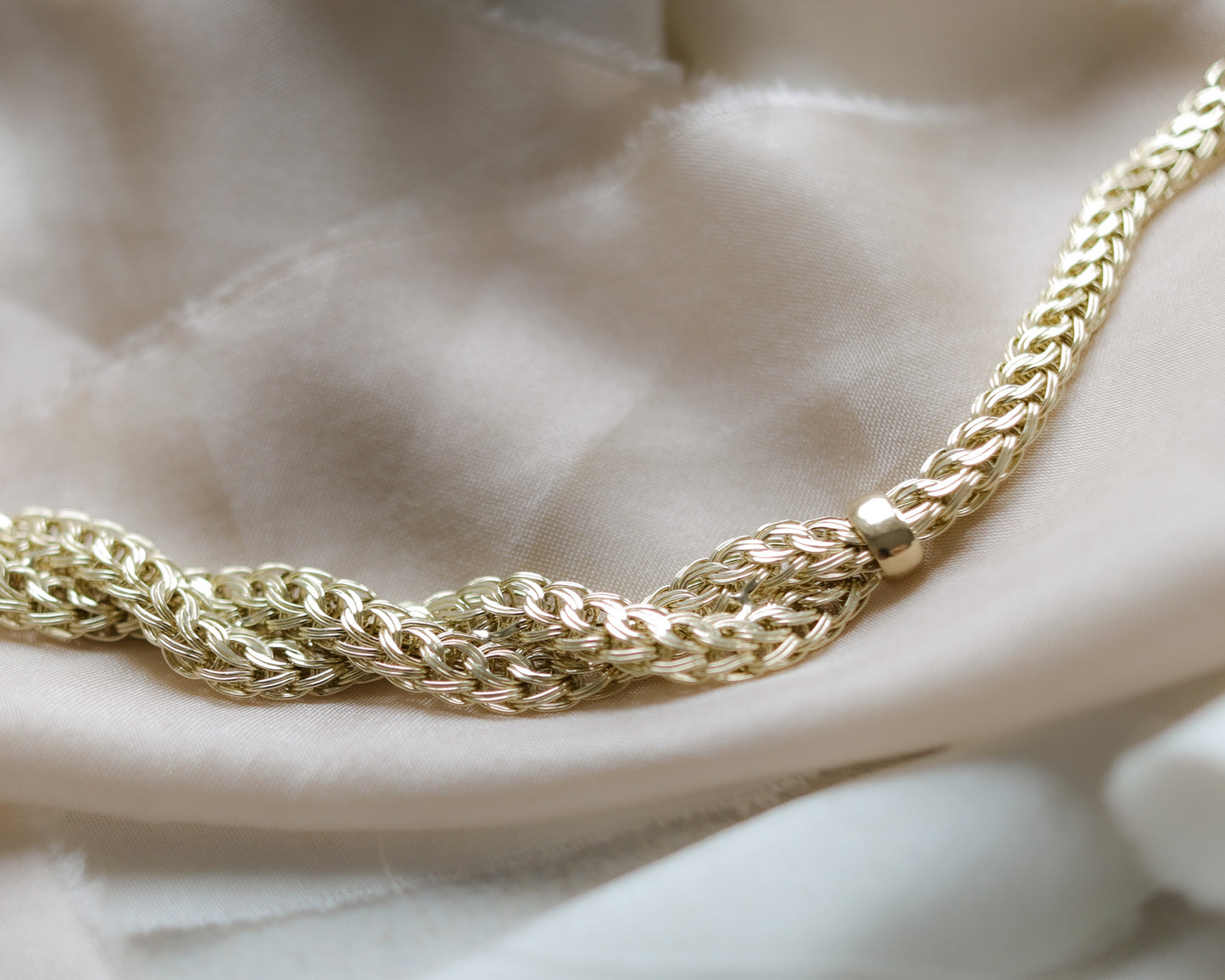 Statement 9ct gold chunky lattice necklace