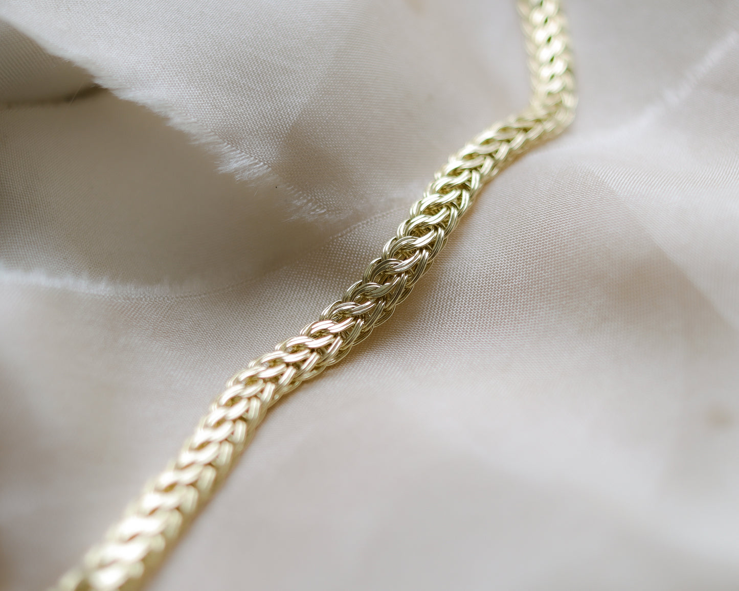 Statement 9ct gold chunky lattice necklace