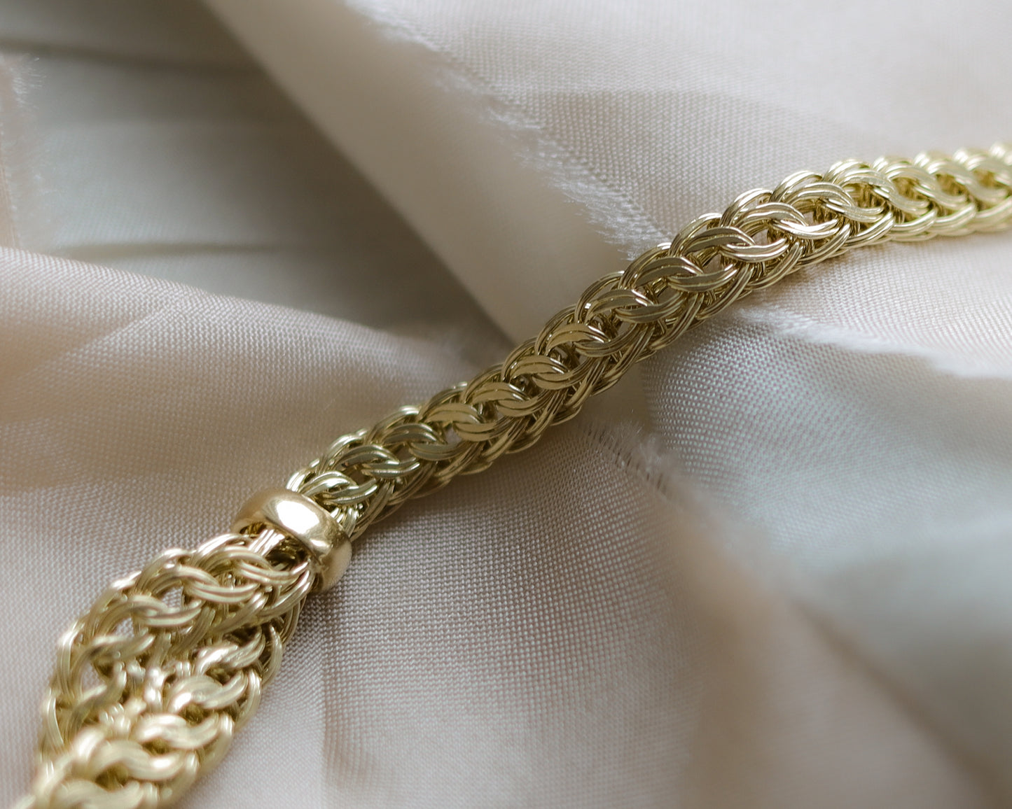 Statement 9ct gold chunky lattice necklace