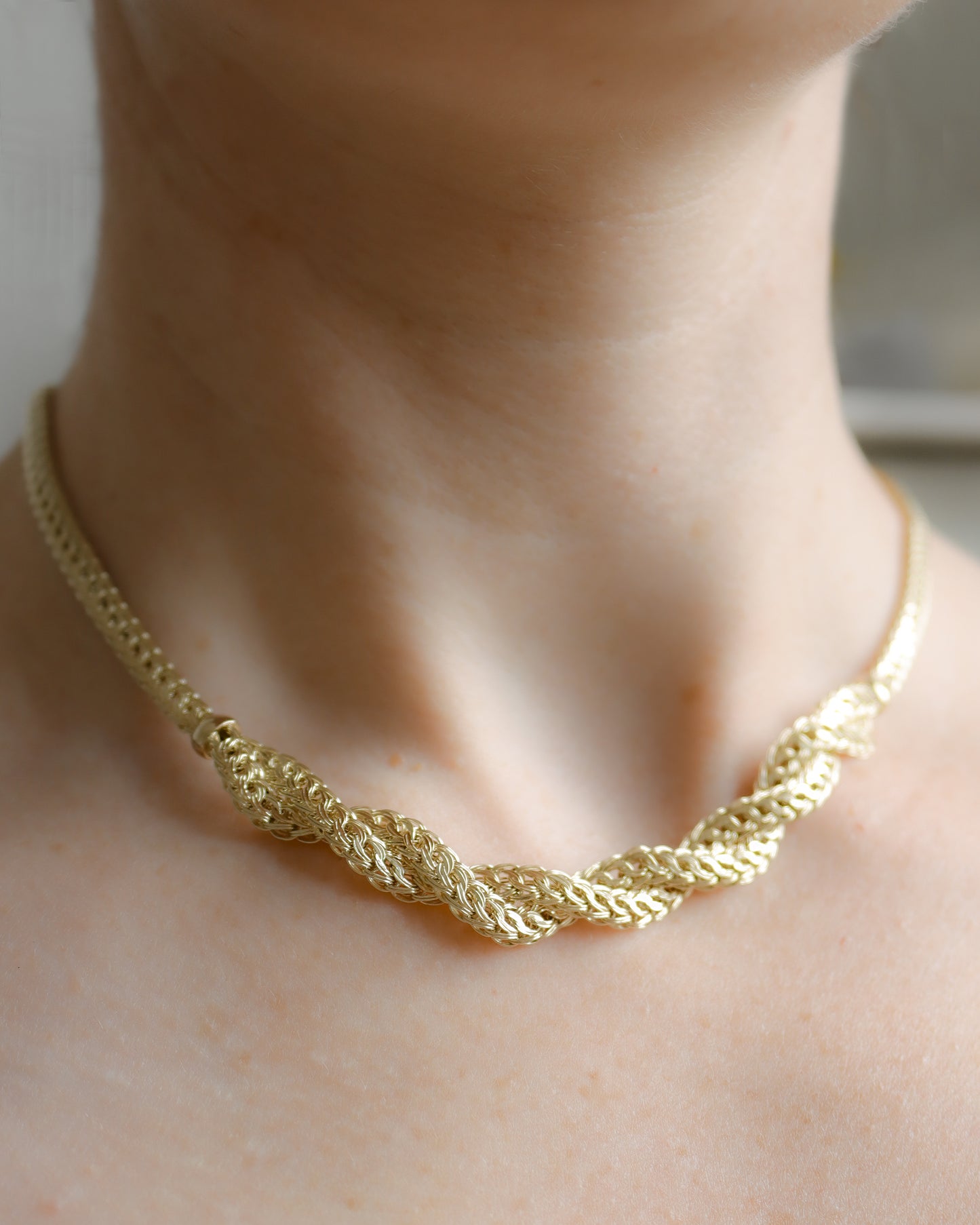Statement 9ct gold chunky lattice necklace