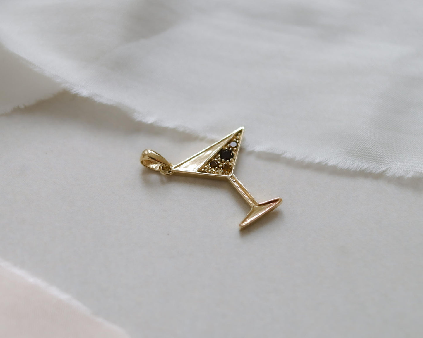 9ct gold martini cocktail pendant