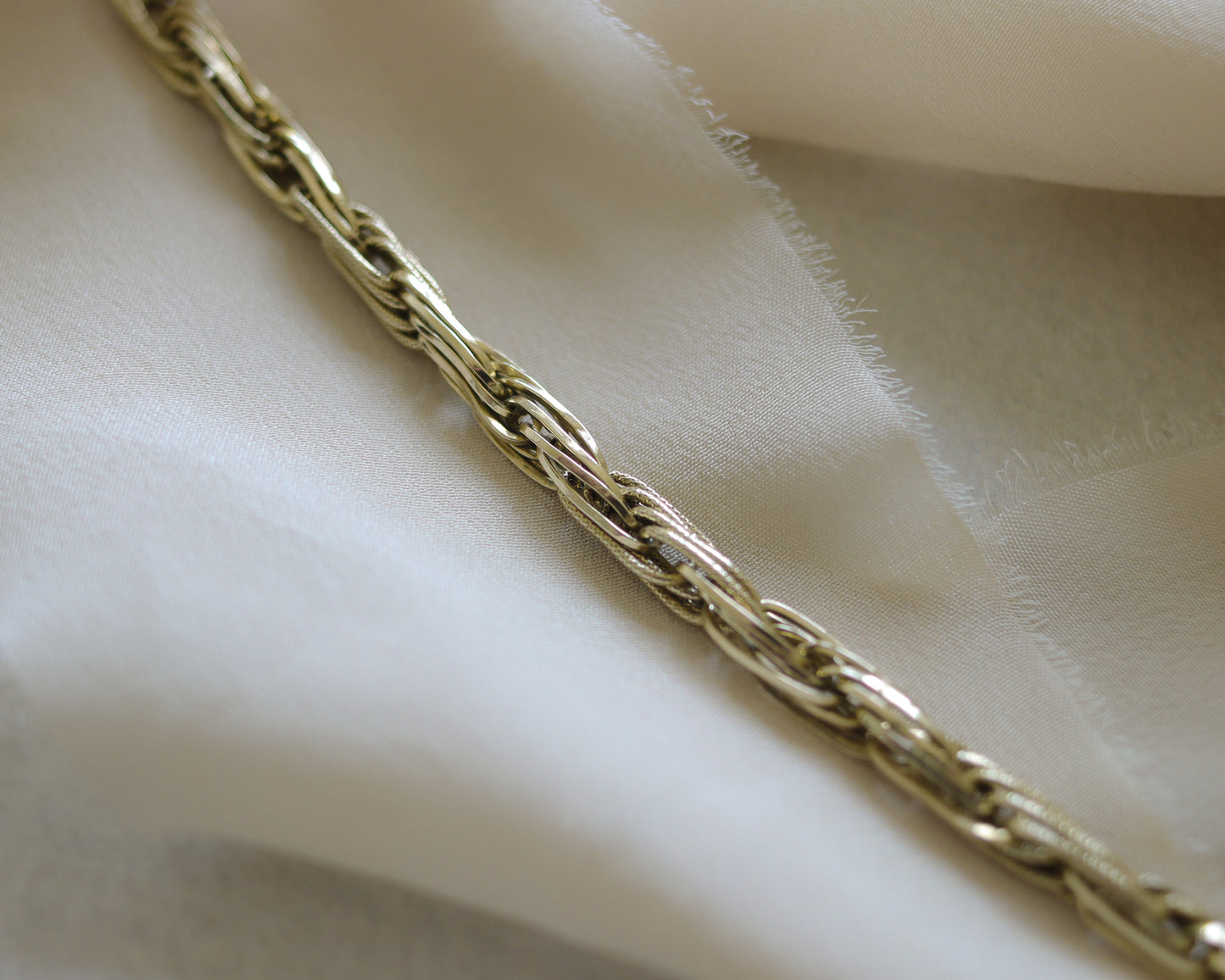 Chunky 9ct fancy rope link bracelet