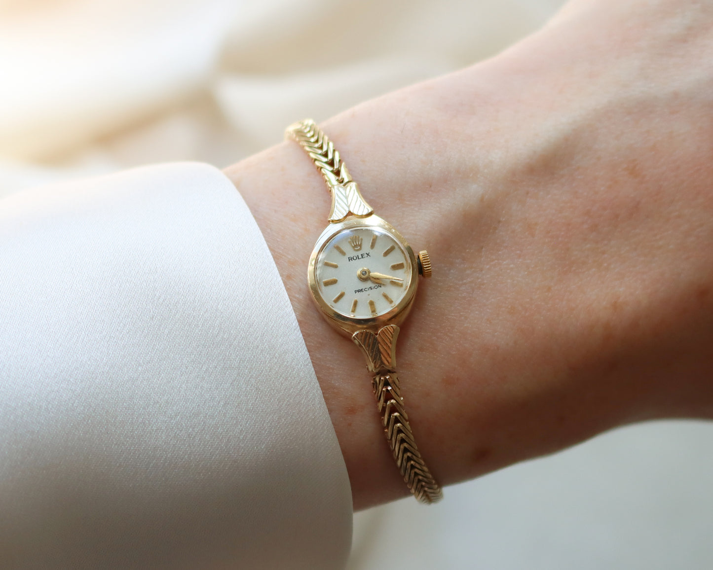 Ladies Rolex precision 9ct gold herringbone watch from 1963