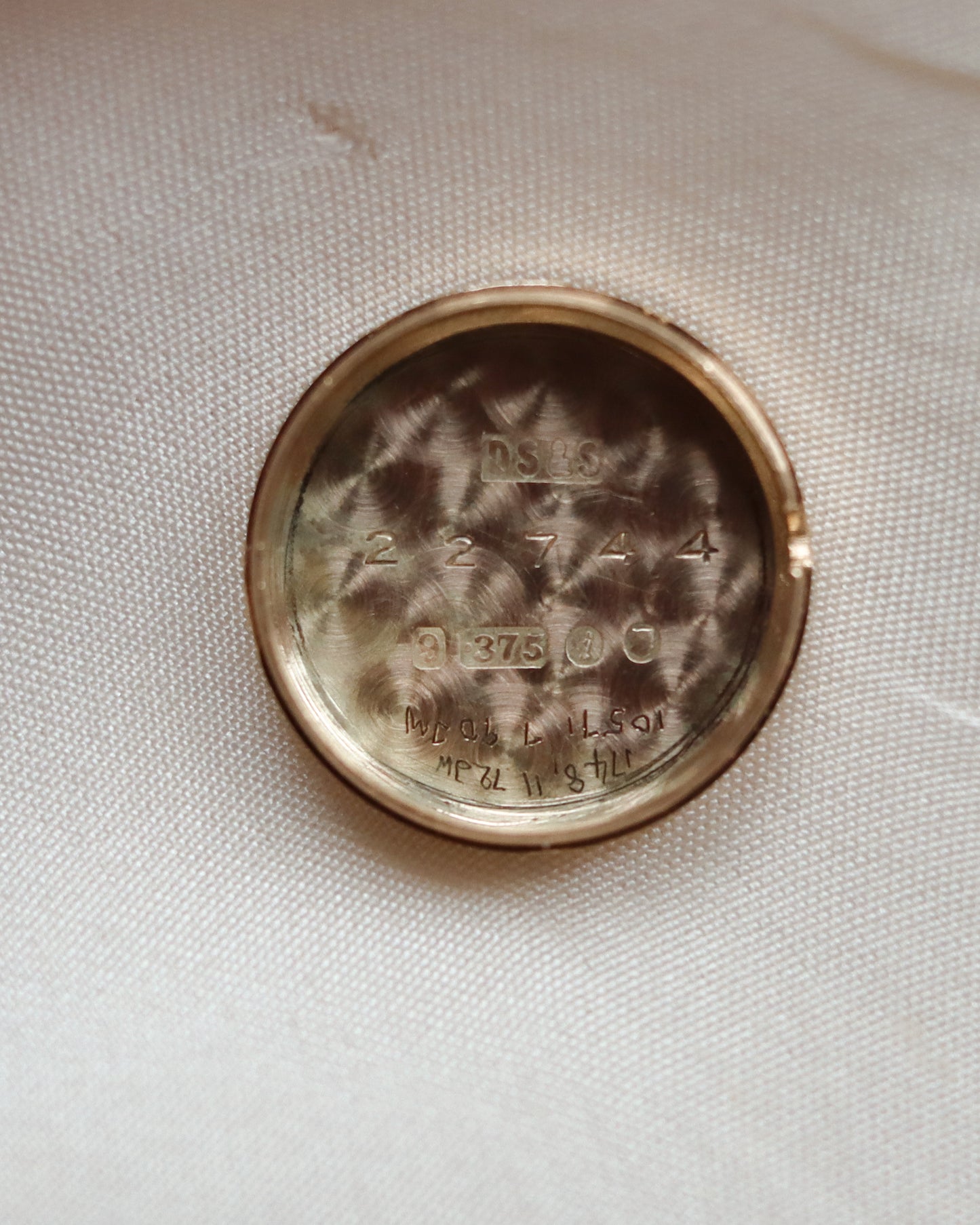 Vintage 9ct Gold Herringbne Rolex Ladies Wristwatch – 1964