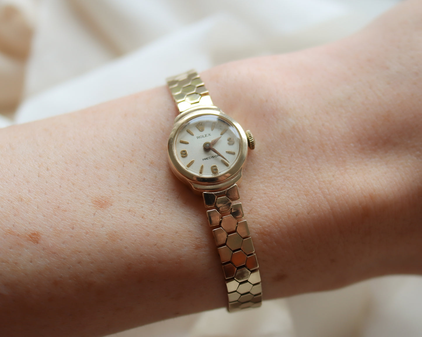 stunning 9ct gold honeycomb strap Rolex precision watch from 1962