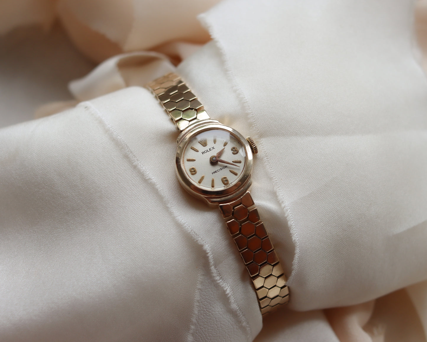 stunning 9ct gold honeycomb strap Rolex precision watch from 1962