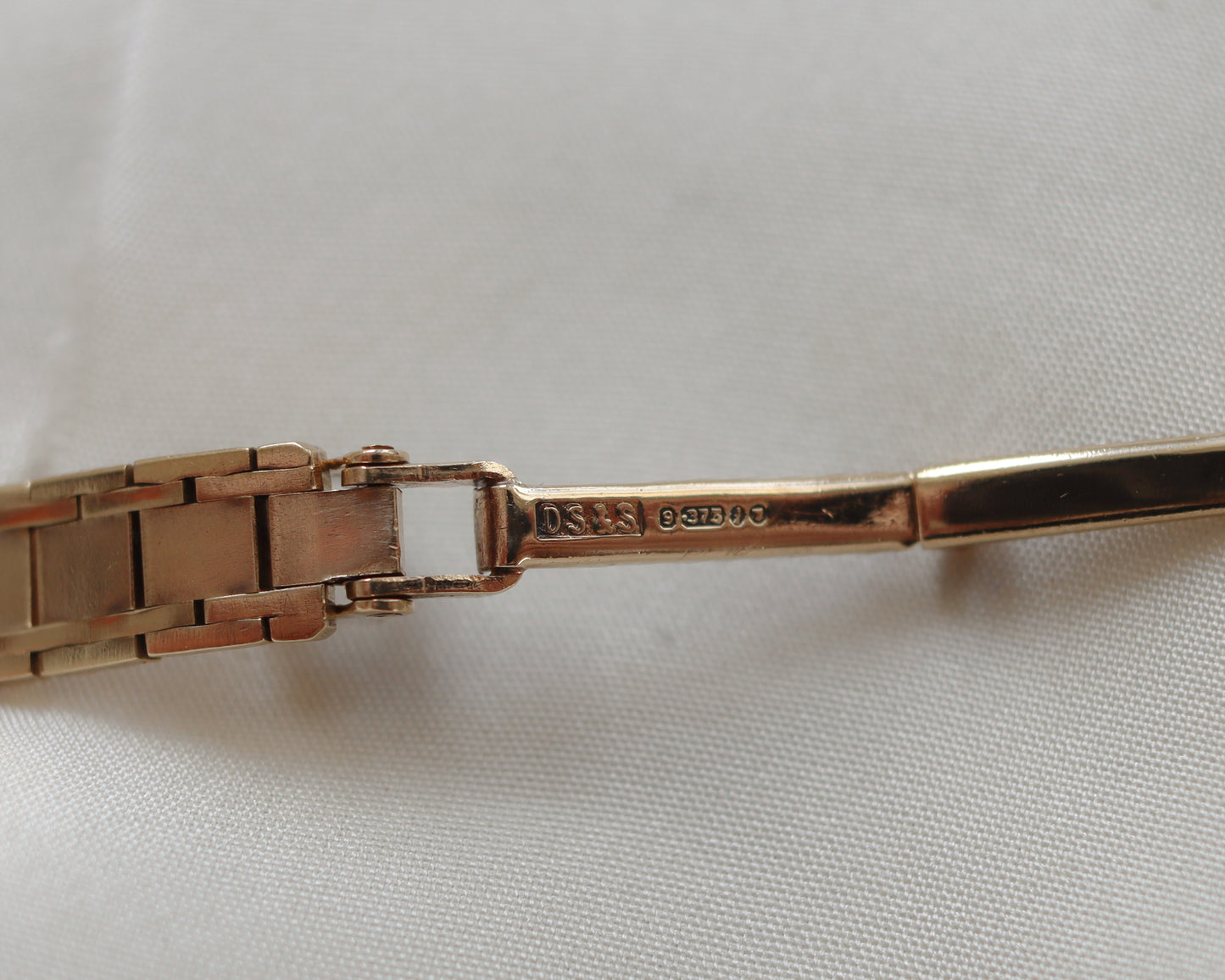 Rolex precision wrist watch in 9ct gold from 1964