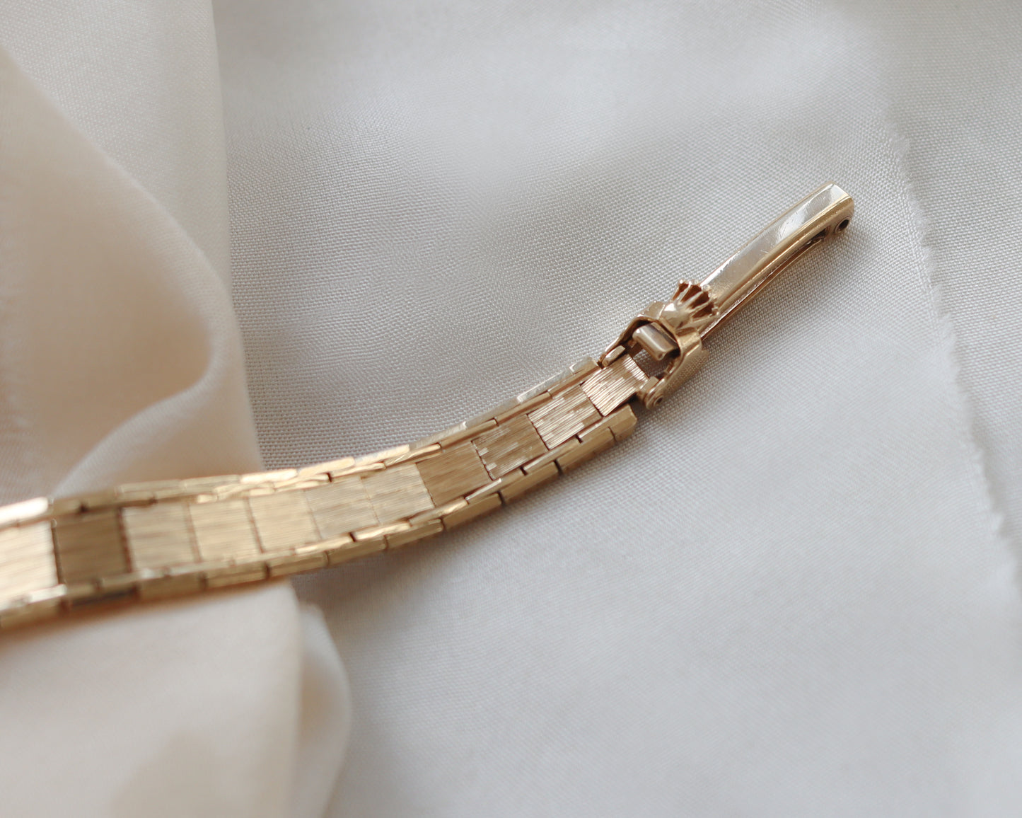 Rolex precision wrist watch in 9ct gold from 1964