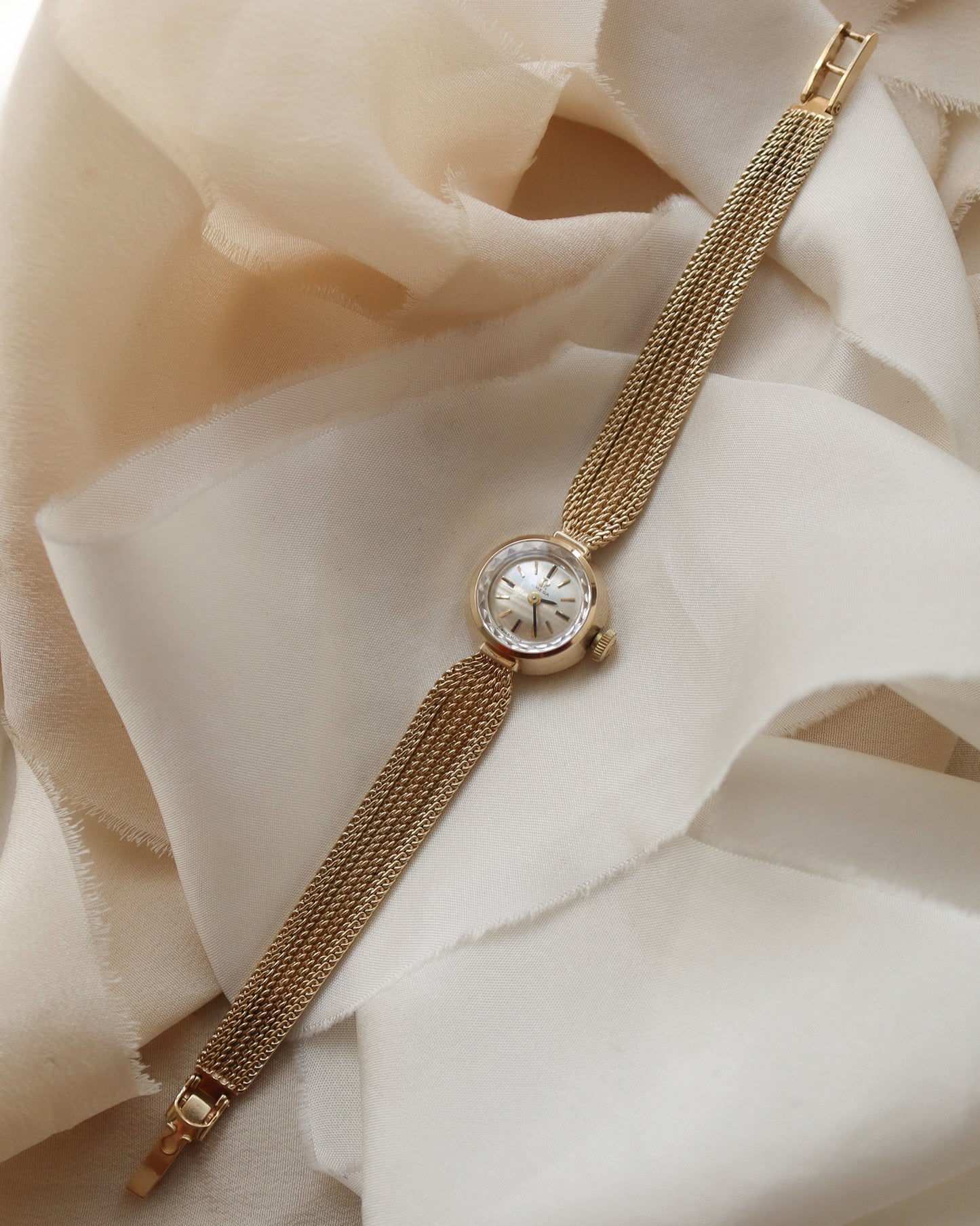9ct gold Omega watch with mesh bracelet from 1985