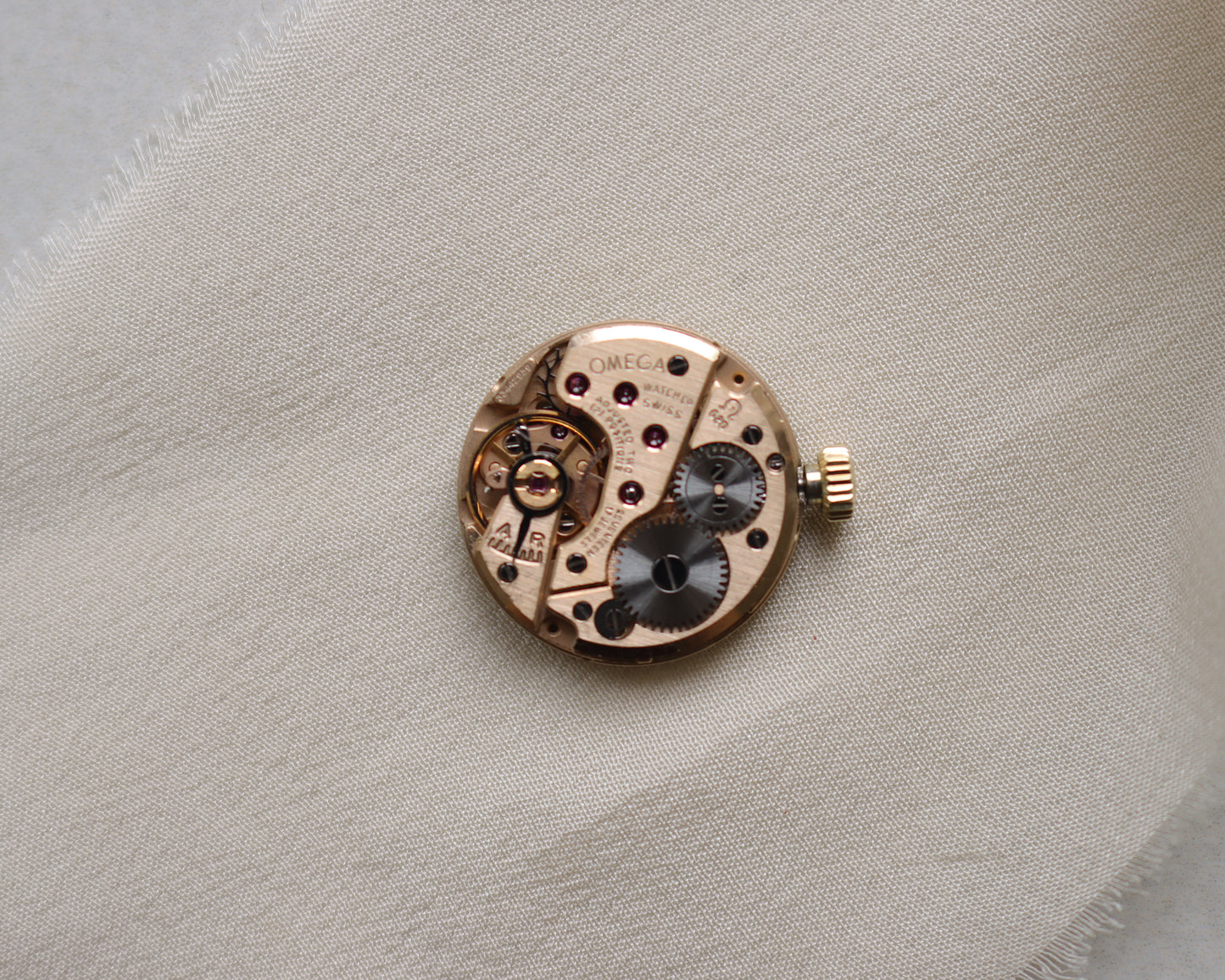 Deposit Mint condition 9ct gold Omega De Ville