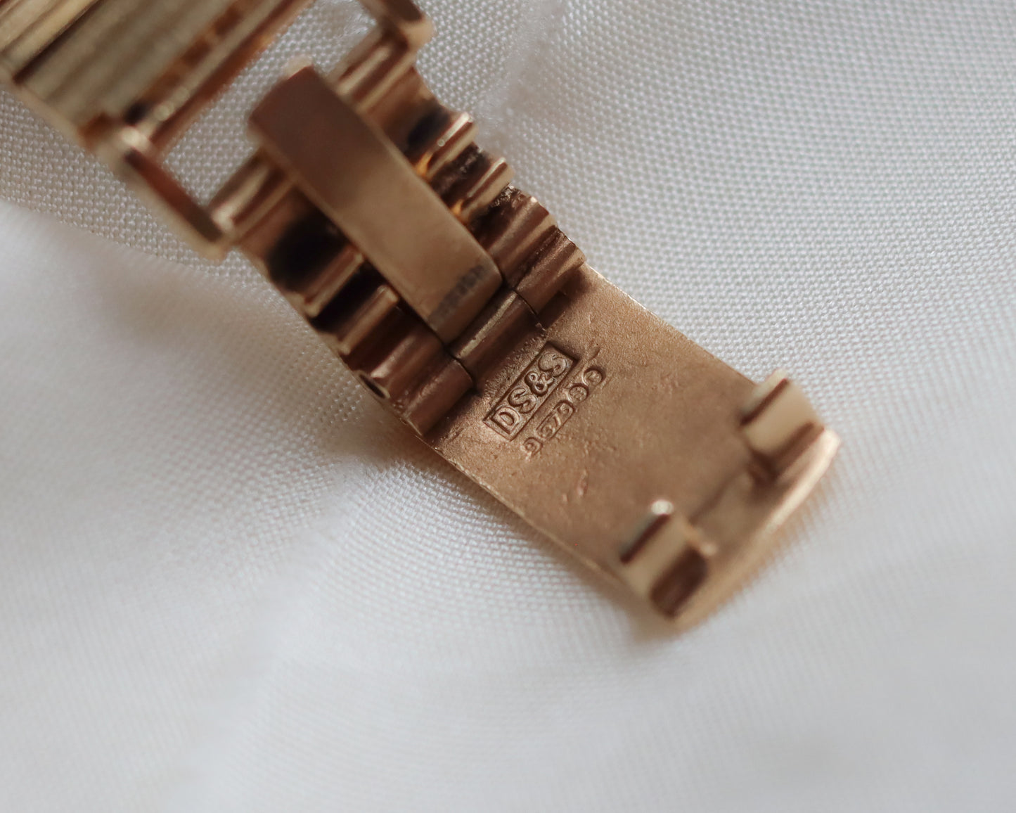 Beautiful 9ct gold Omega watch from 1966