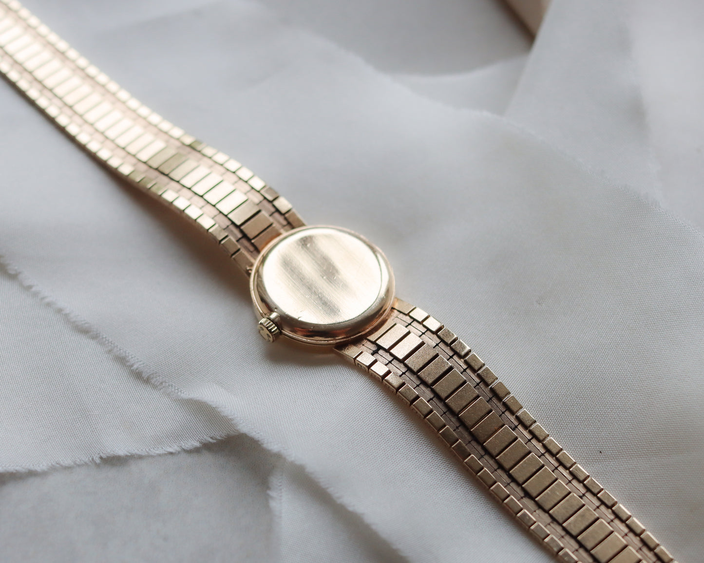 Beautiful 9ct gold Omega watch from 1966