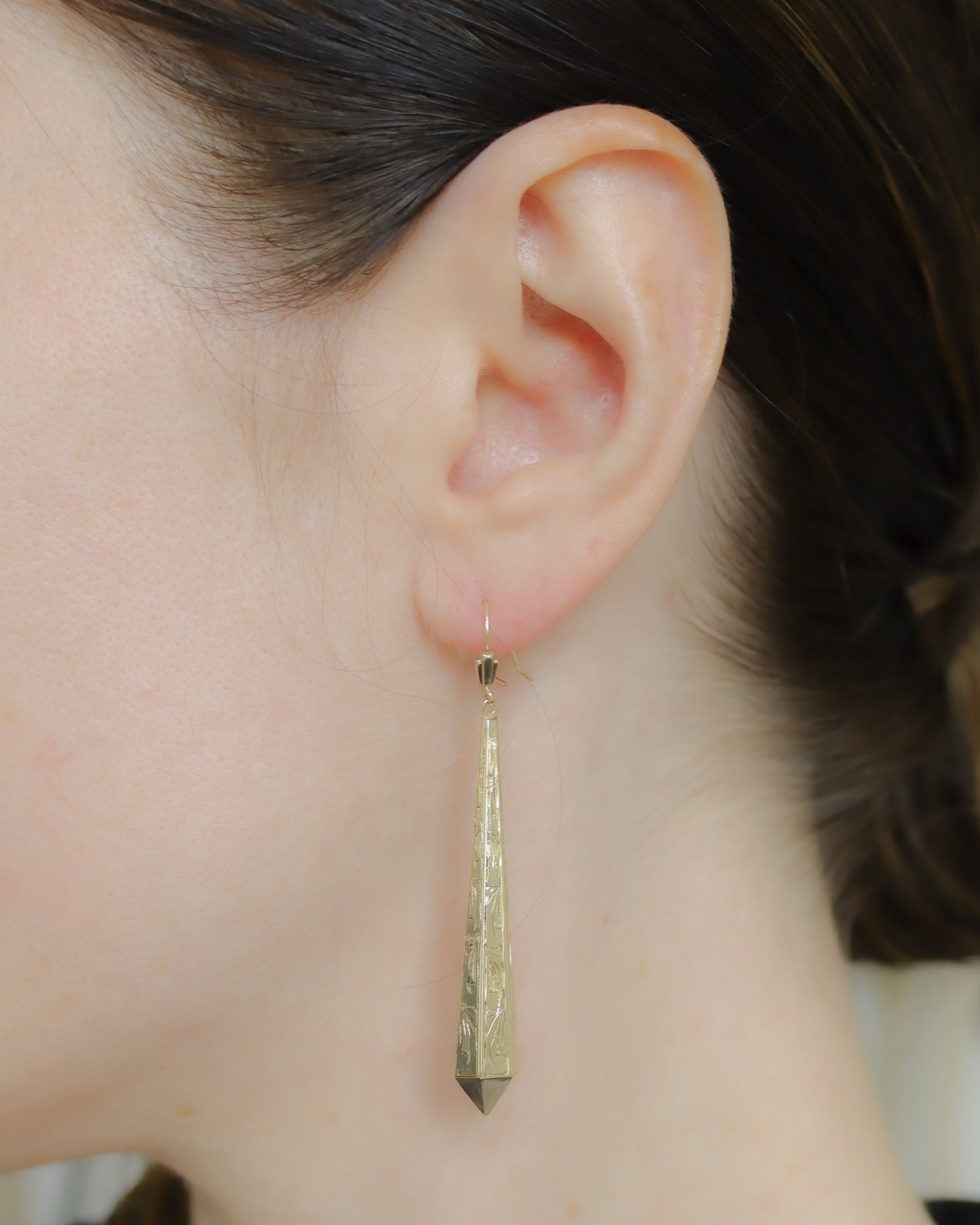 Dramatic pendulum drop floral etched dangle earrings