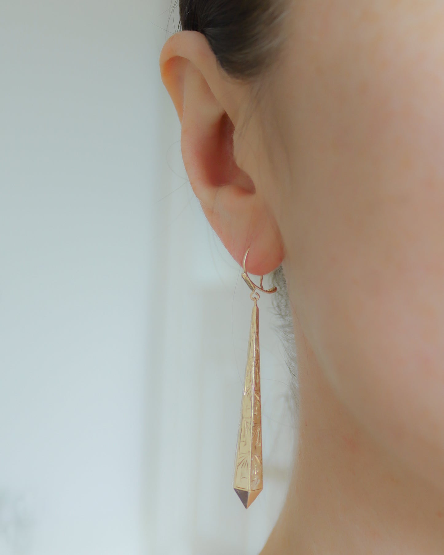 Dramatic pendulum drop floral etched dangle earrings