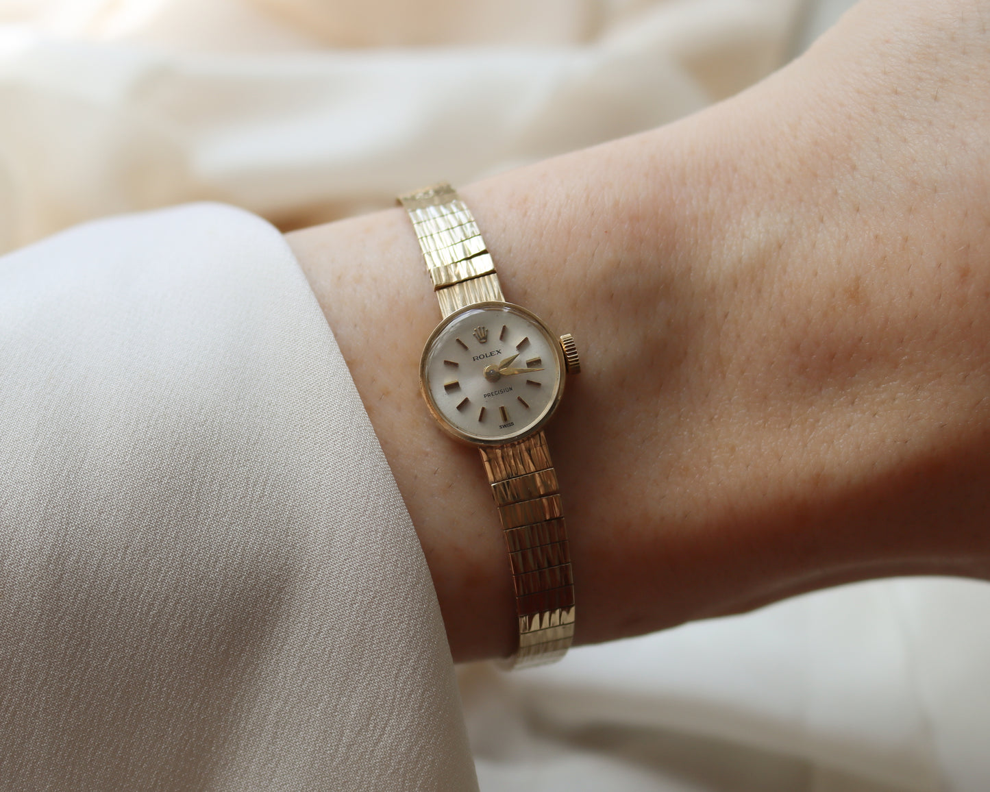 9ct gold vintage Rolex precision watch from 1960