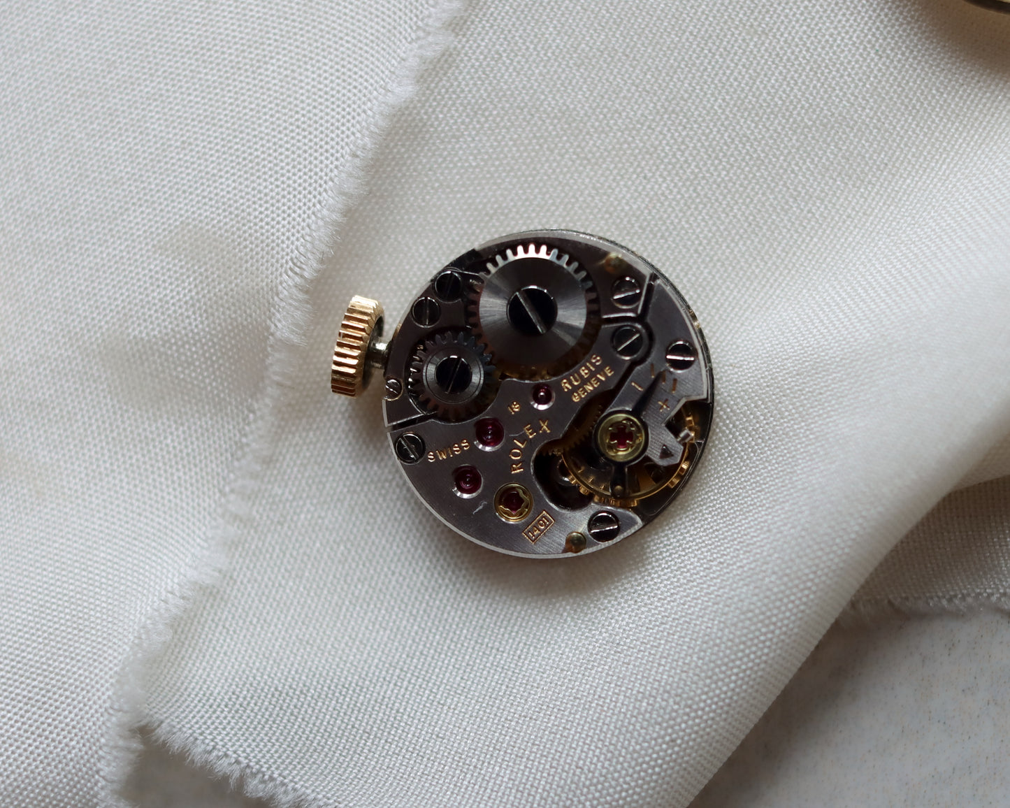 9ct gold vintage Rolex precision watch from 1960