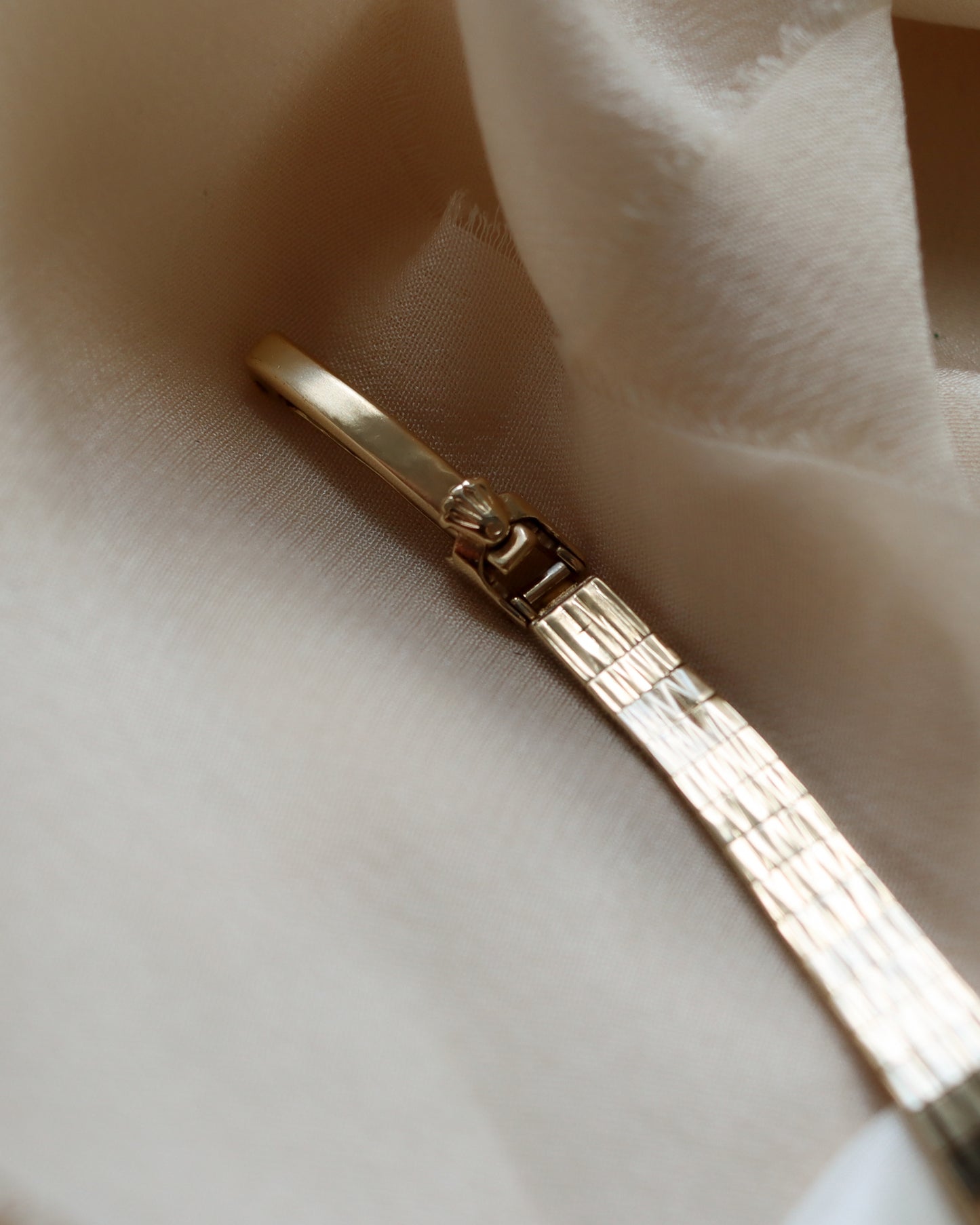 9ct gold vintage Rolex precision watch from 1960