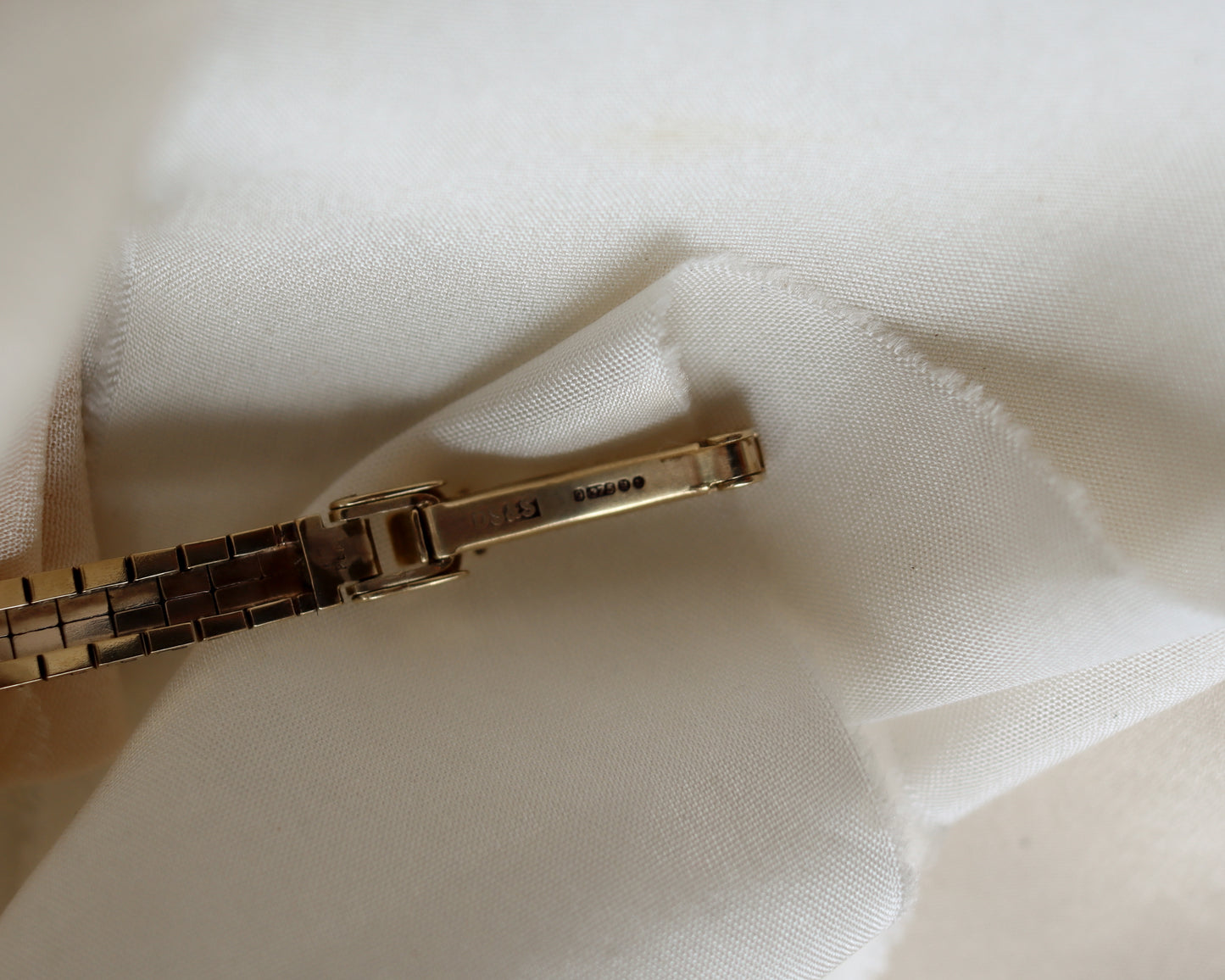 9ct gold vintage Rolex precision watch from 1960