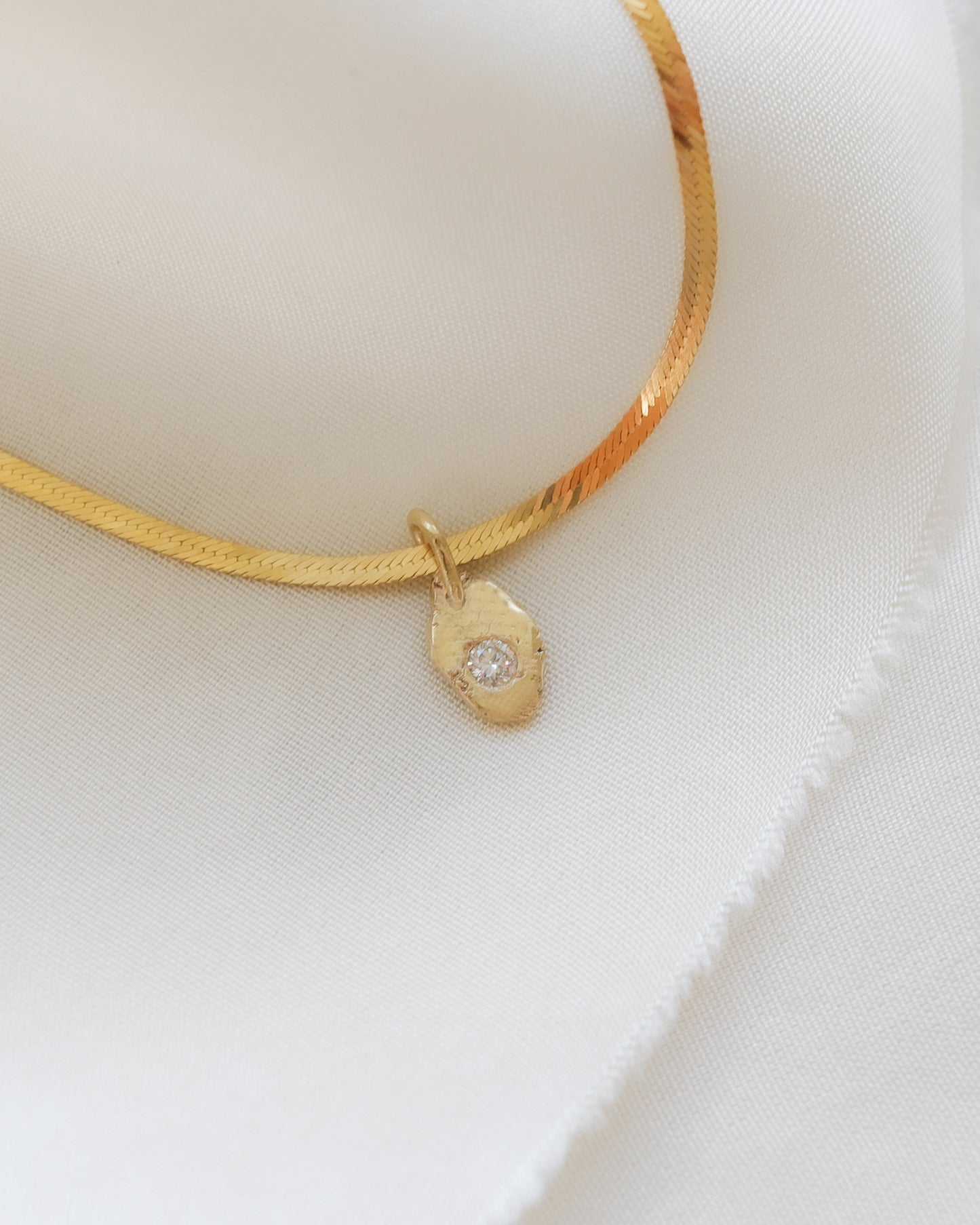 9ct yellow gold rustic oval larger diamond charm