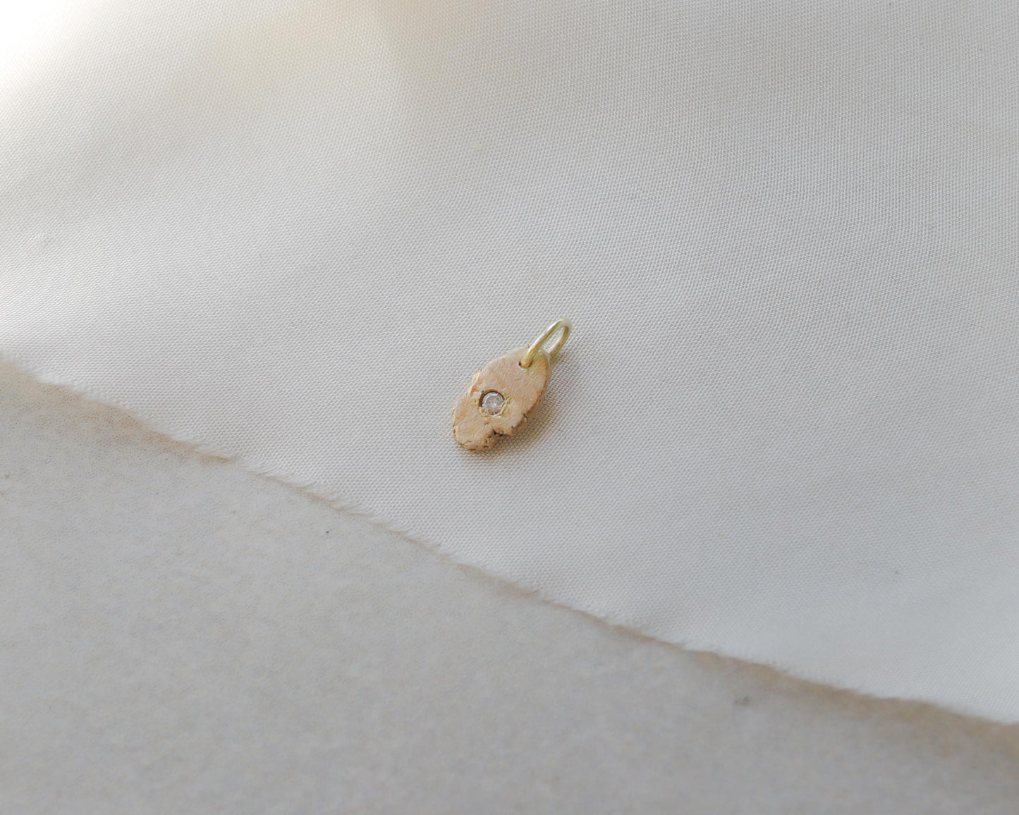 9ct gold oval hammered diamond pendant 2