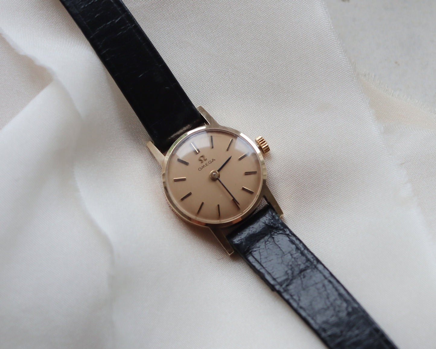 Classic 9ct gold leather strap Omega watch from 1978