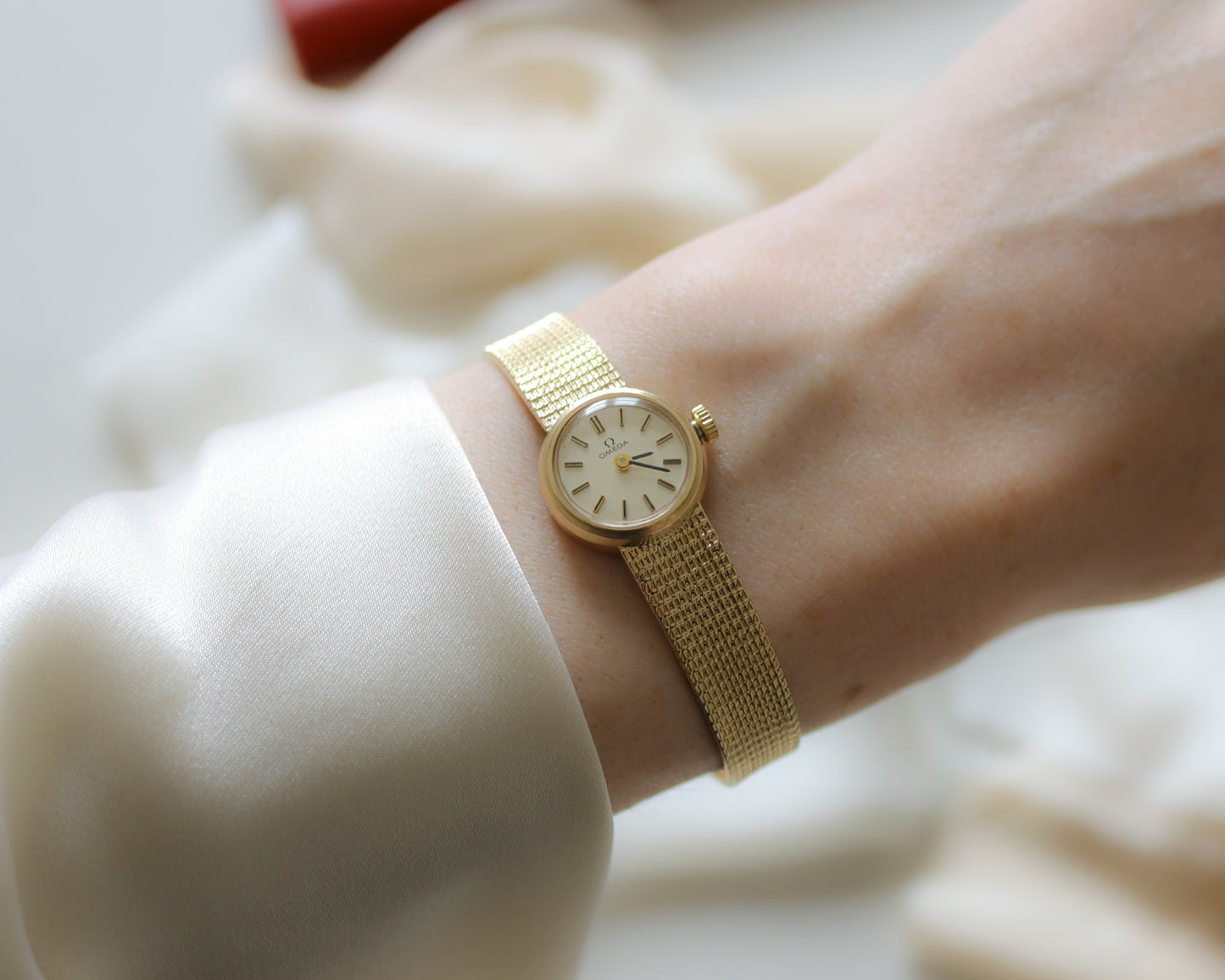 9ct yellow gold 70's Omega ladies watch