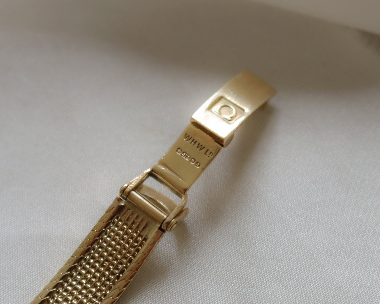 9ct yellow gold 70's Omega ladies watch