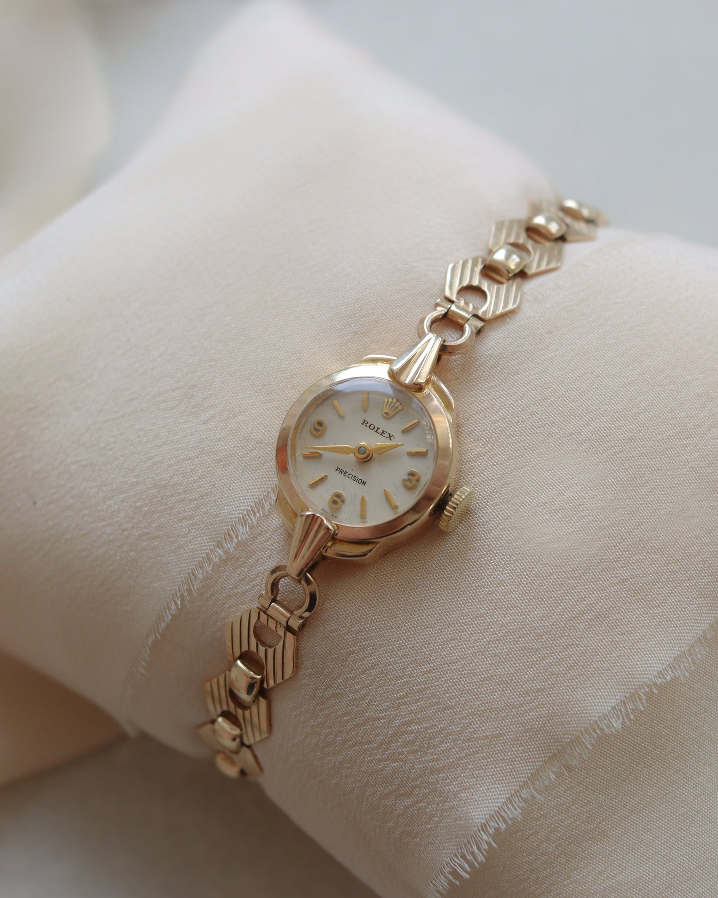 Rolex precision wrist watch in 9ct gold from 1956