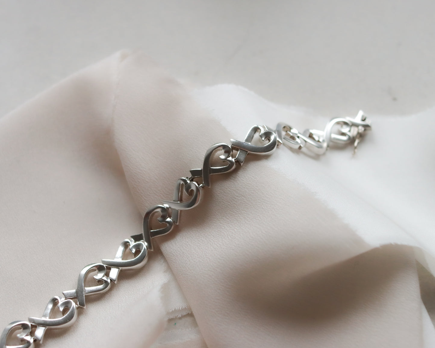 Tiffany & Co. Paloma Picasso love heart link necklace