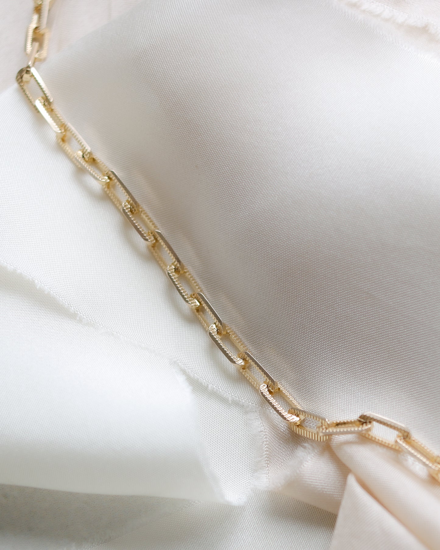10ct gold vintage heavy paperclip link necklace