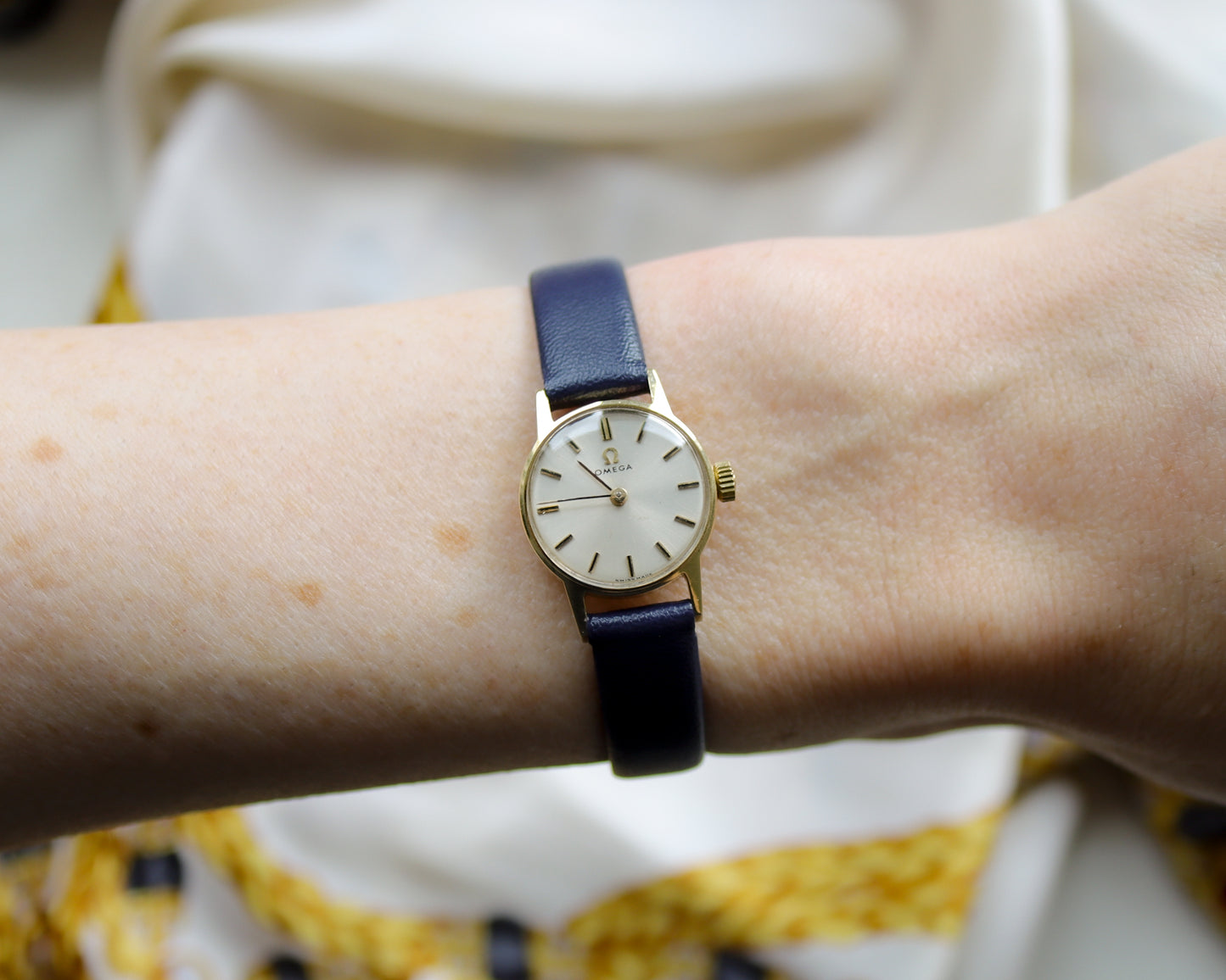 Vintage 14ct Gold Omega Ladies Wrist Watch - circa. 1968