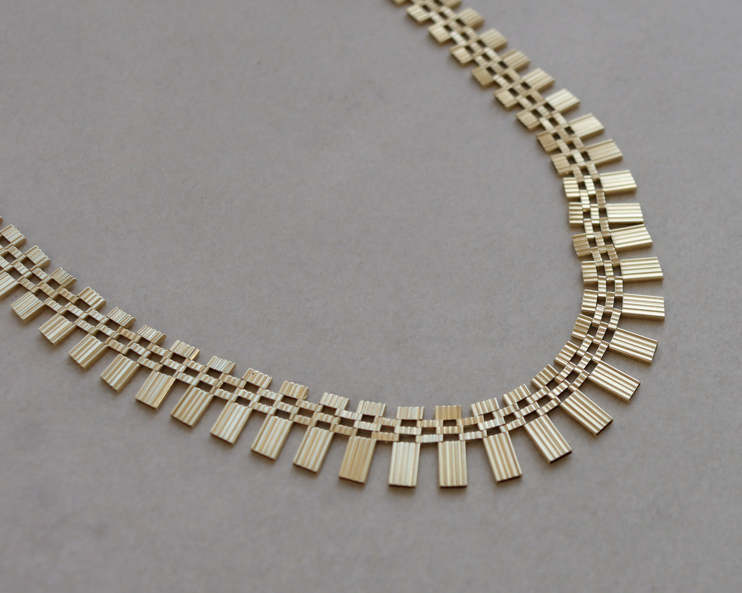 Vintage 14ct gold fringe-style necklace
