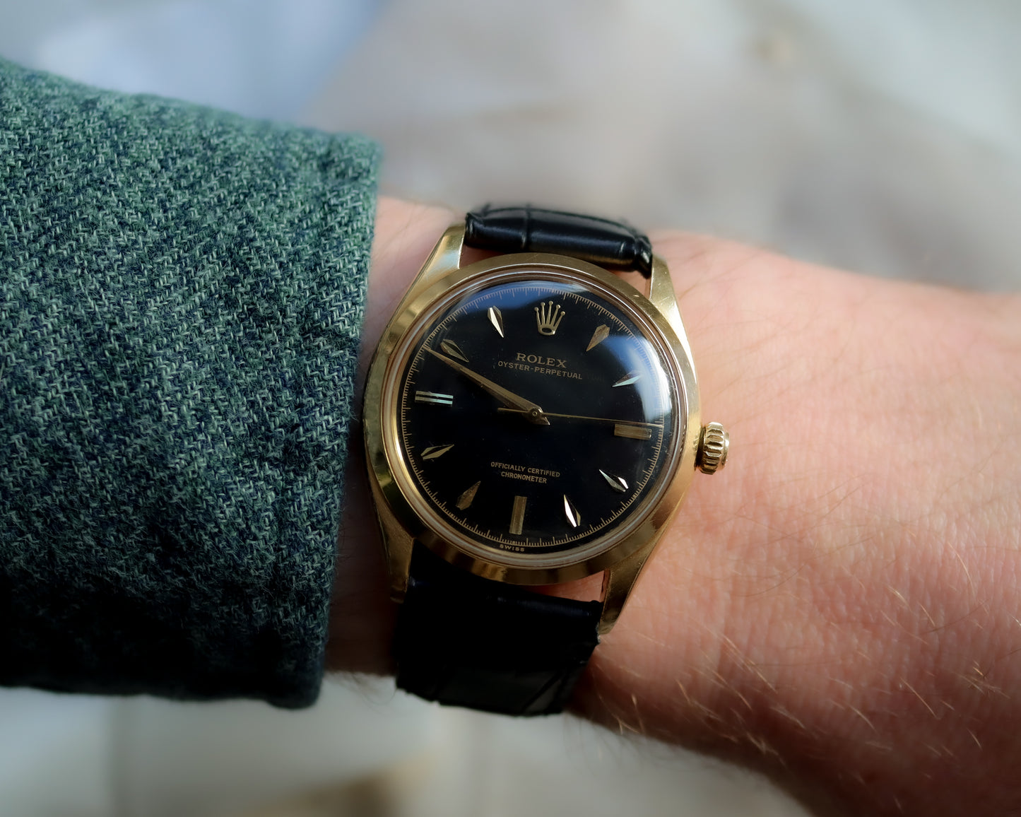 Collectors piece Rolex Oyster Perpetual in 14ct Yellow Gold with Black Gilt Dial - mid 1950's