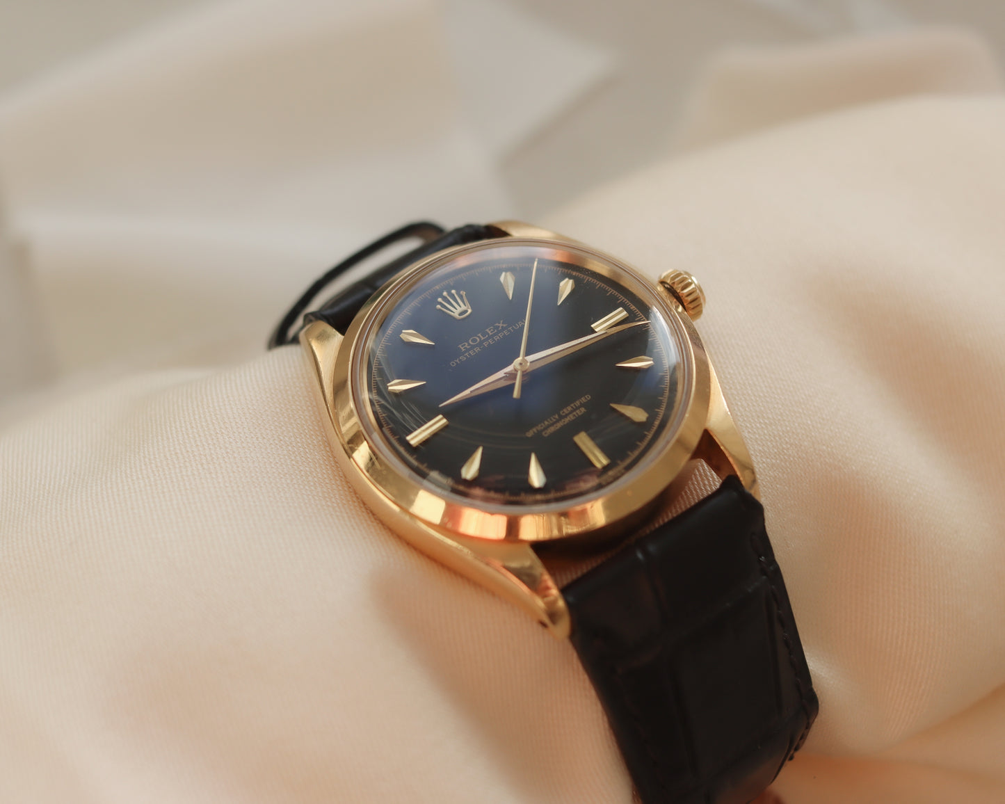 Collectors piece Rolex Oyster Perpetual in 14ct Yellow Gold with Black Gilt Dial - mid 1950's