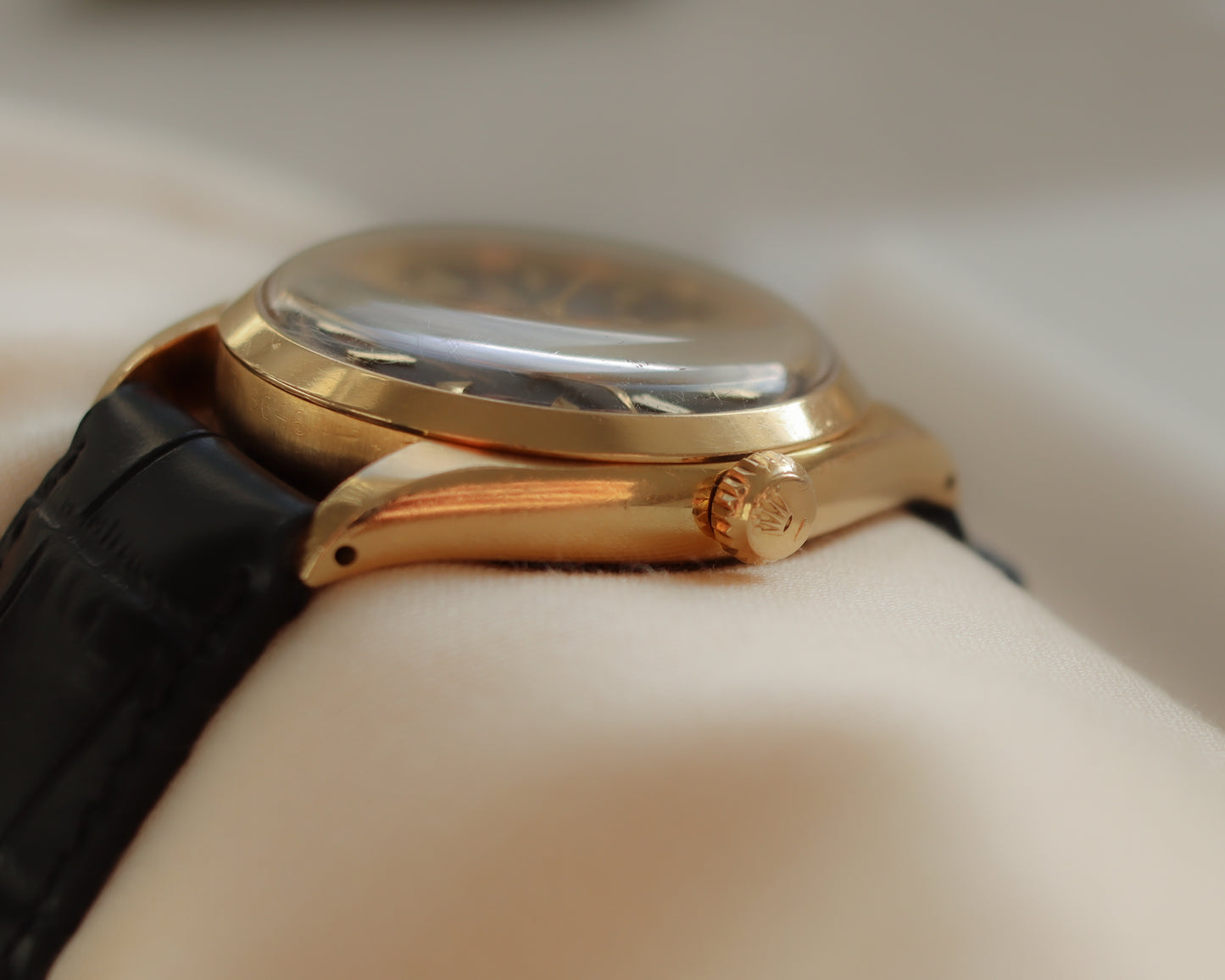 Collectors piece Rolex Oyster Perpetual in 14ct Yellow Gold with Black Gilt Dial - mid 1950's