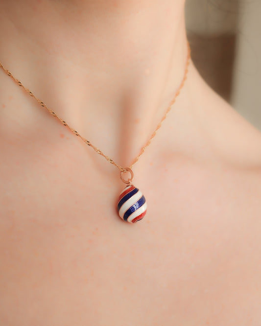 14ct gold Imperial enamelled egg pendant